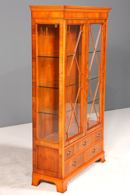 Wunderschöne Original Heldense Vitrine Englische Eibe Bücherschrank Antik Stil Glasvitrine