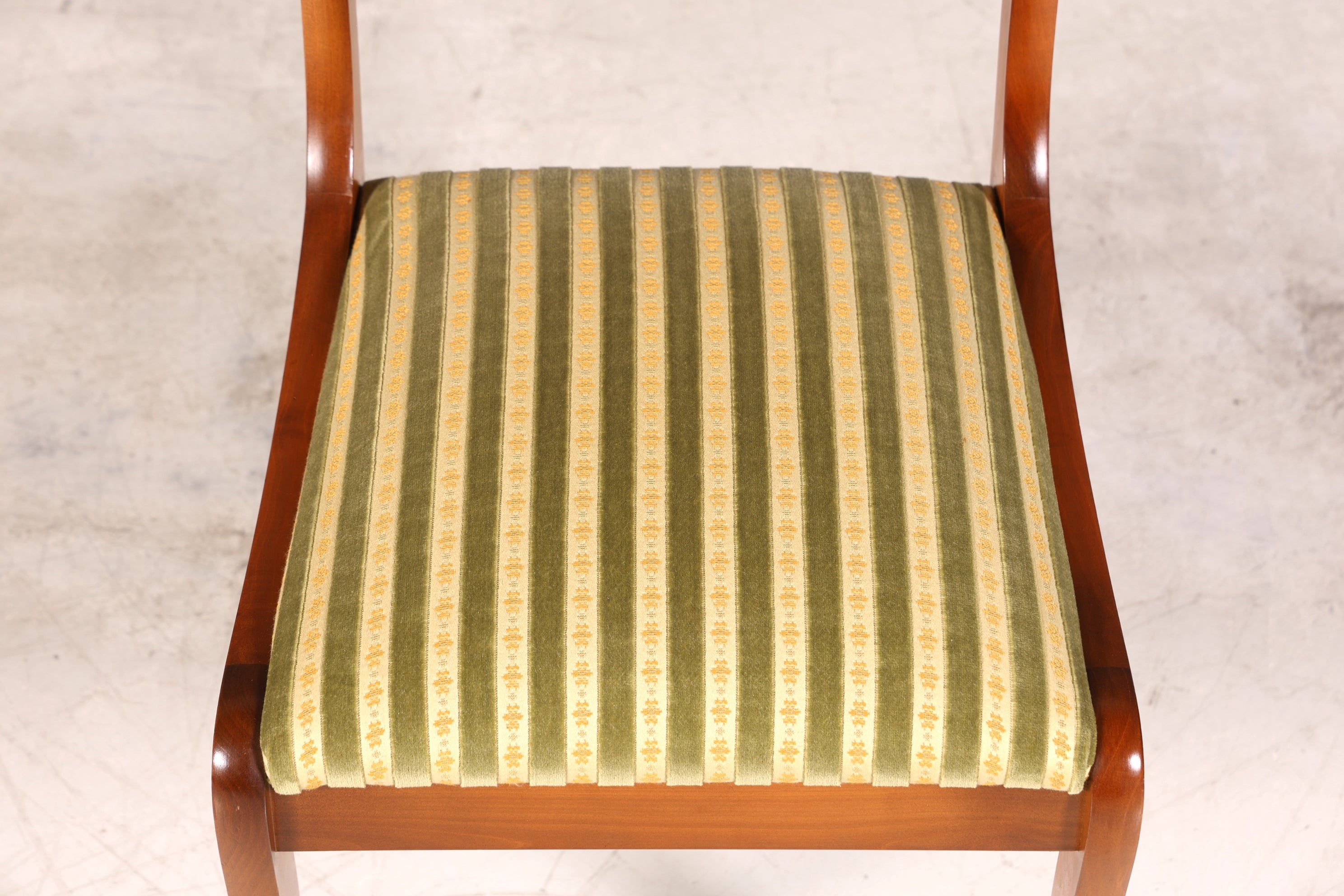 4x Wunderschöne Englische Stühle Englisch Dining Chairs Küchenstühle Stuhlset