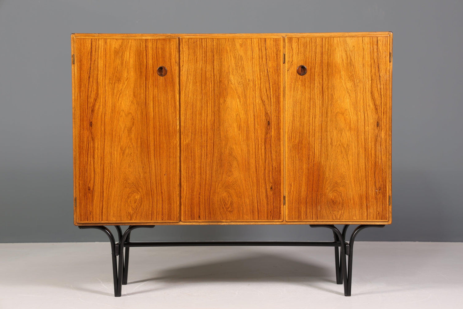 Traumhaftes Mid Century Highboard echt Holz Schrank Büro Kommode 60er Jahre