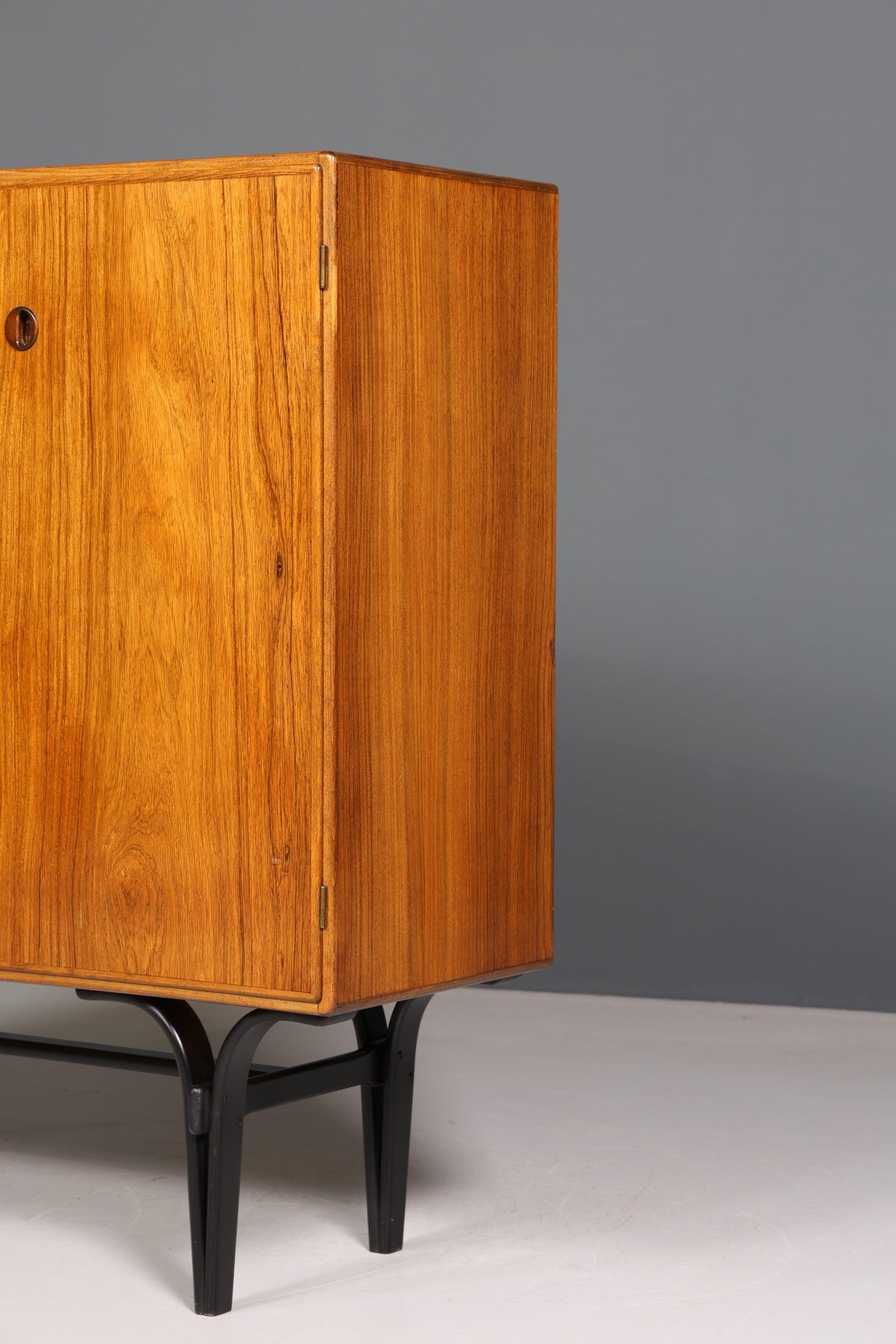 Traumhaftes Mid Century Highboard echt Holz Schrank Büro Kommode 60er Jahre