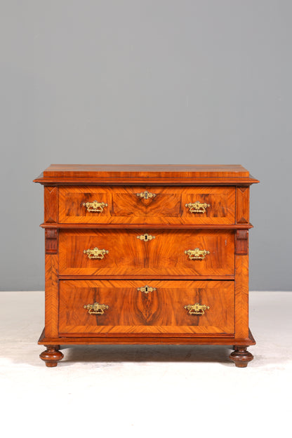 Stilvolle Gründerzeit Kommode Jugendstil Antik Sideboard Schubladenkommode Wäschekommode