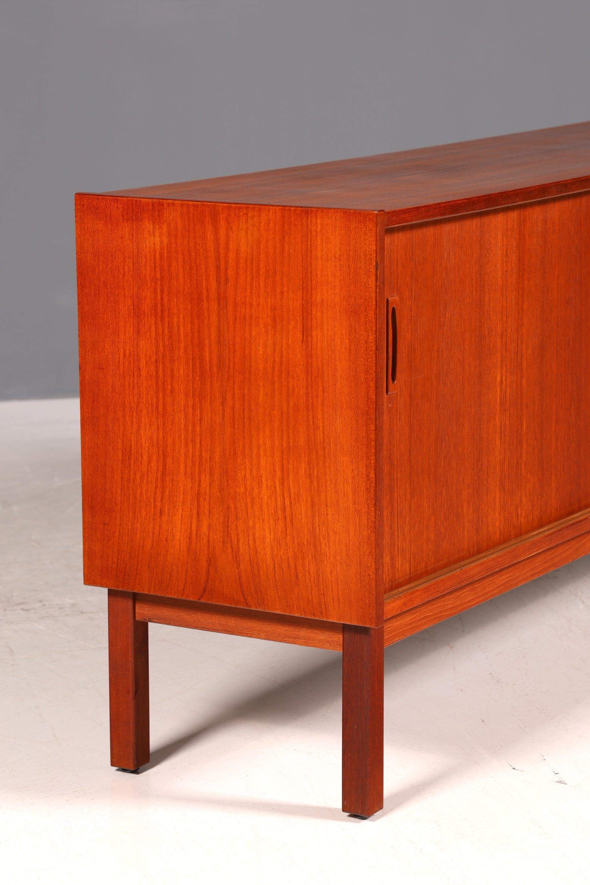 G420 Finish Wunderschönes Mid Century Sideboard Vintage TV Kommode 60s Schrank (Kopie)