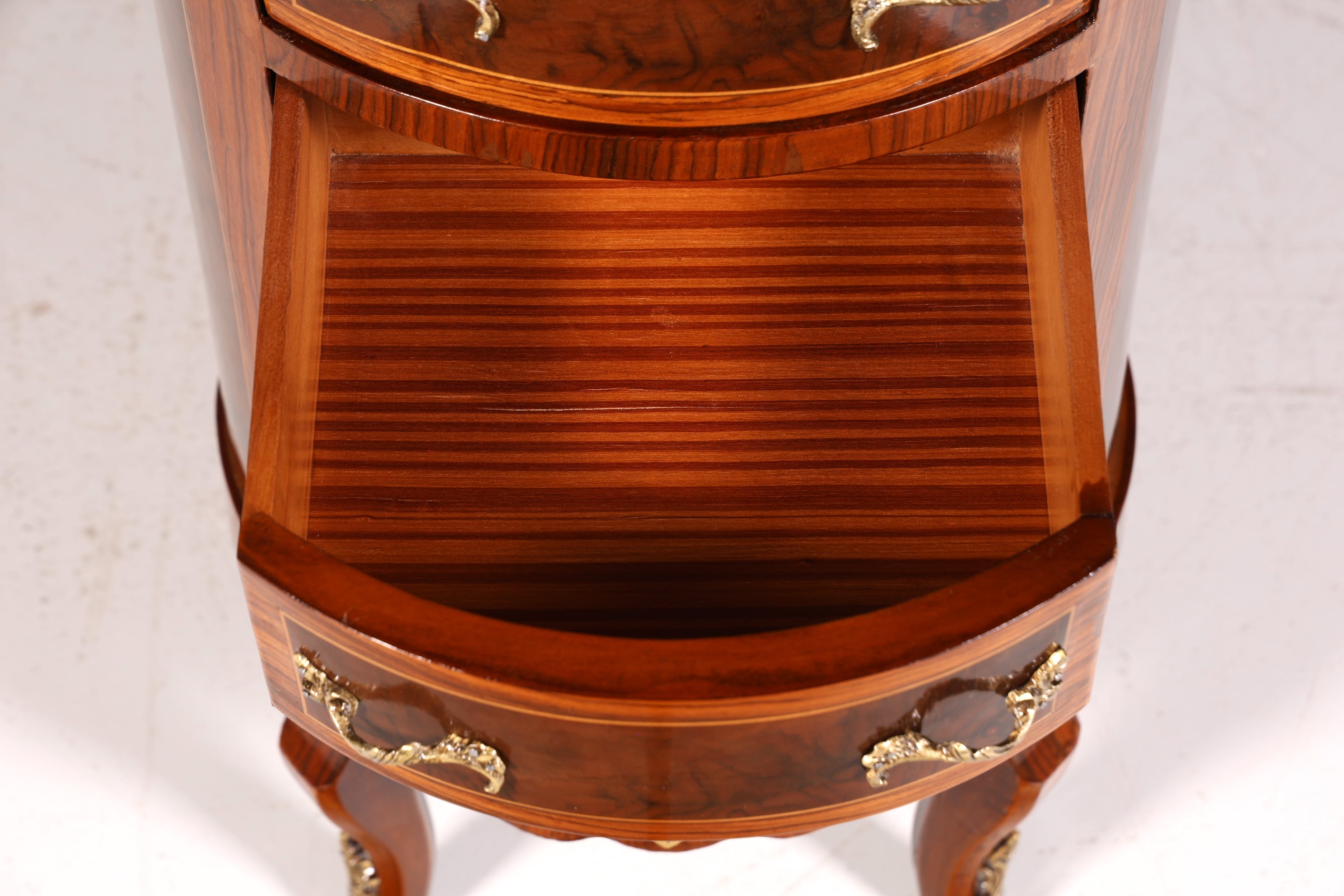 Wunderschöne Barock Stil Kommode Vertiko Schubladenkommode Intarsien 7-Schübige Kommode