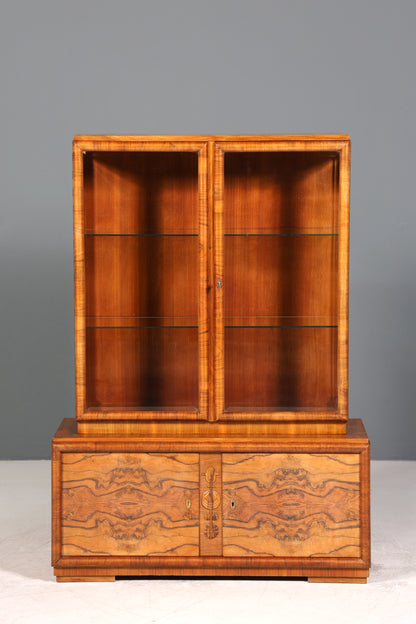 Wunderschöne Art Deco Vitrine Nussbaum Vitrine massiv Holz Antik Schrank