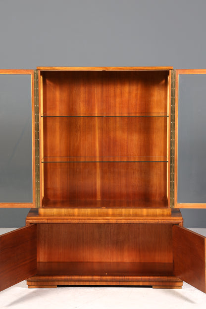 Wunderschöne Art Deco Vitrine Nussbaum Vitrine massiv Holz Antik Schrank