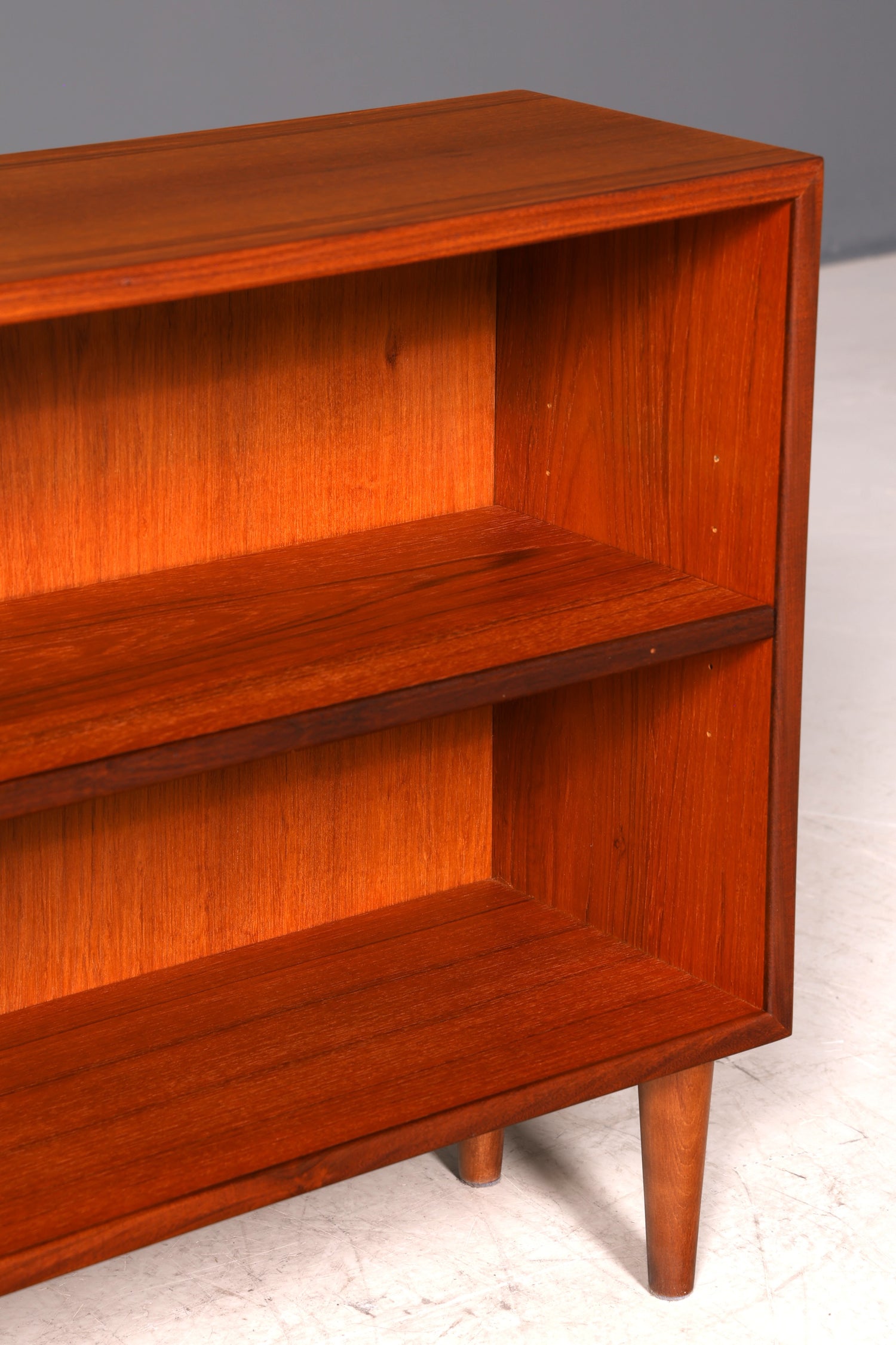 G430 Finish Wunderschönes Mid Century Regal Vintage Bücherregal 60er Jahre Holz Regal (Kopie 5)