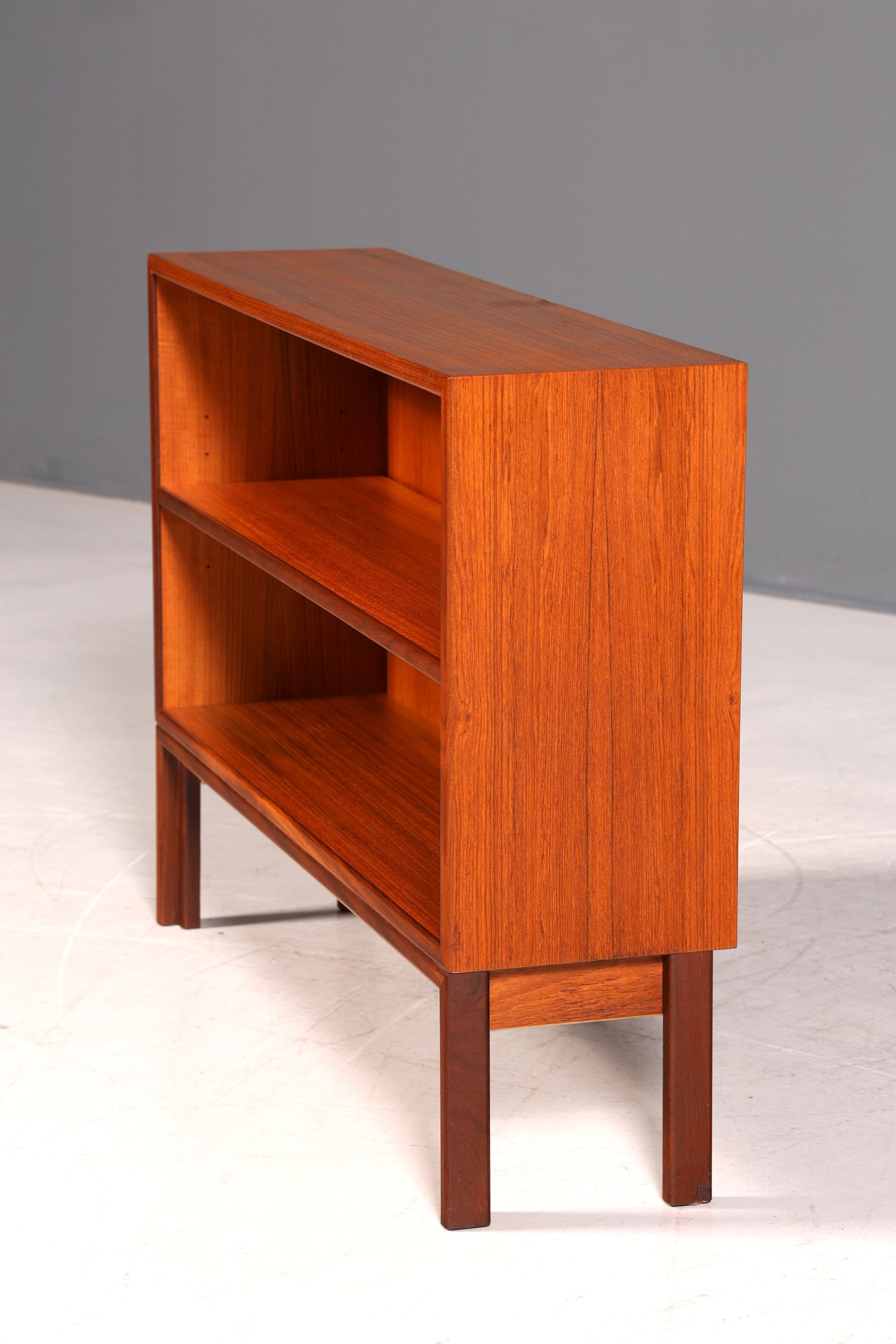 G433 Finish Wunderschönes Mid Century Regal Vintage Bücherregal 60er Jahre Holz Regal (Kopie 2)
