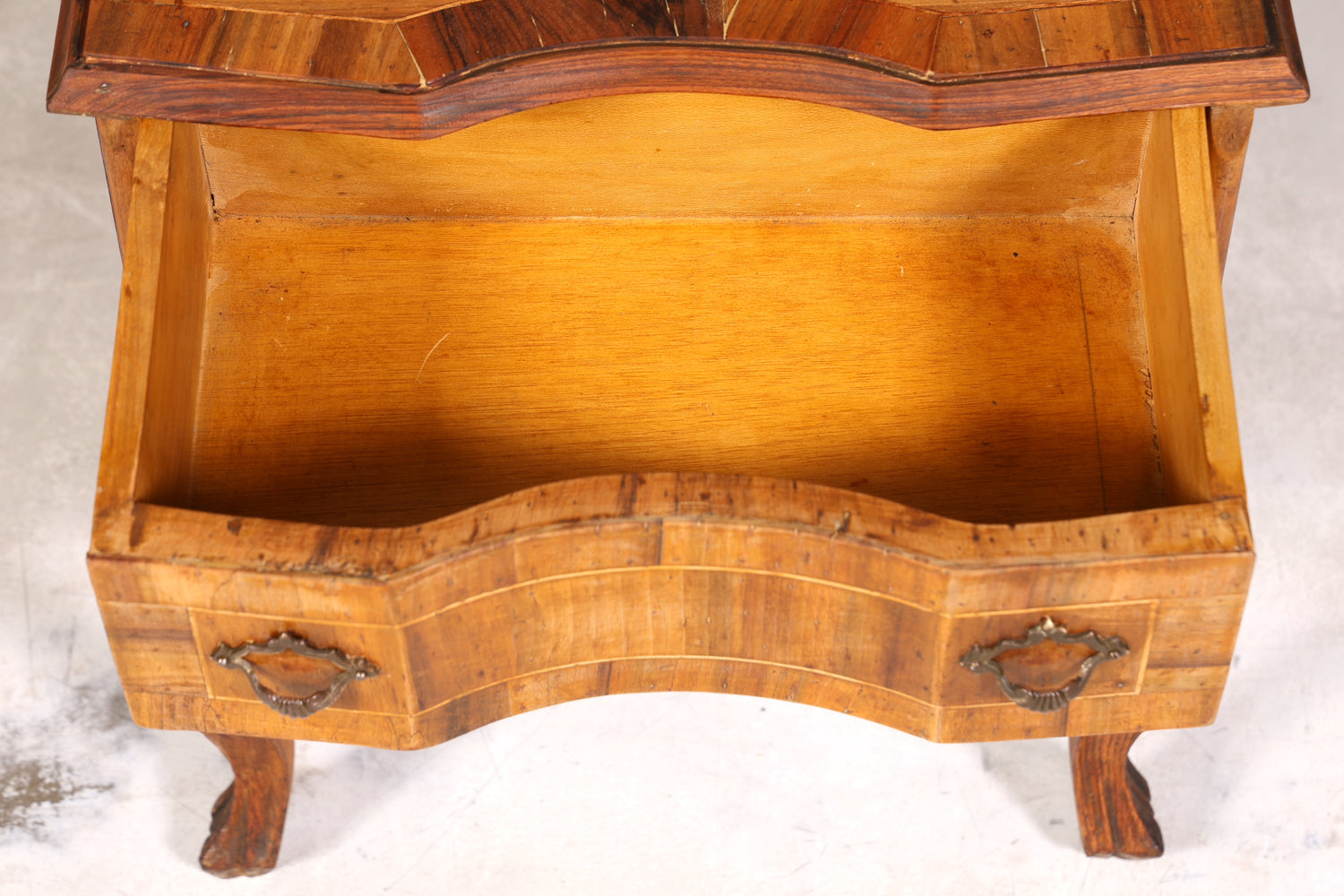 Wunderschöne Chippendale Kommode Barock Stil Nachttisch echt Holz Beistelltisch Ablagetisch