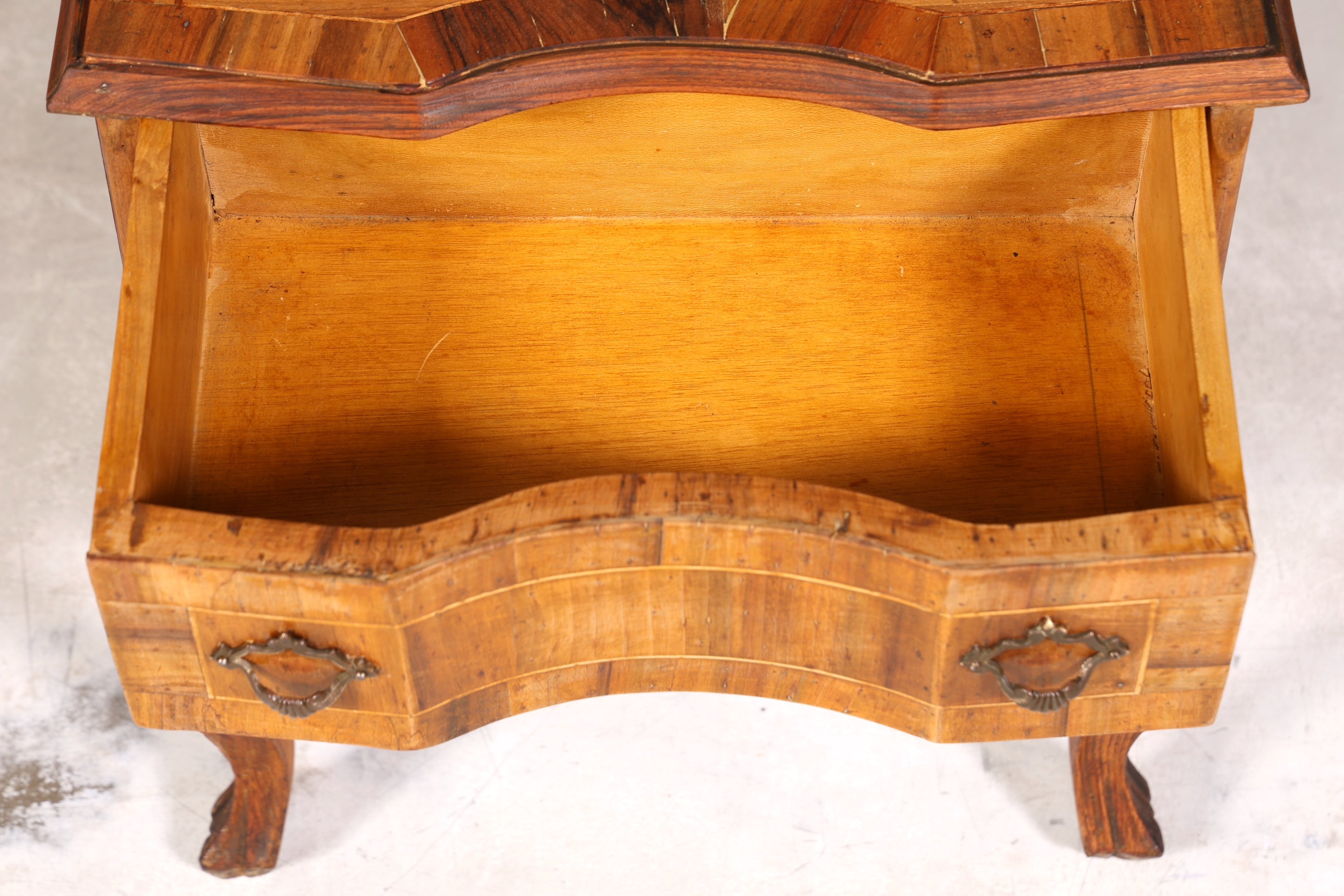 Wunderschöne Chippendale Kommode Barock Stil Nachttisch echt Holz Beistelltisch Ablagetisch