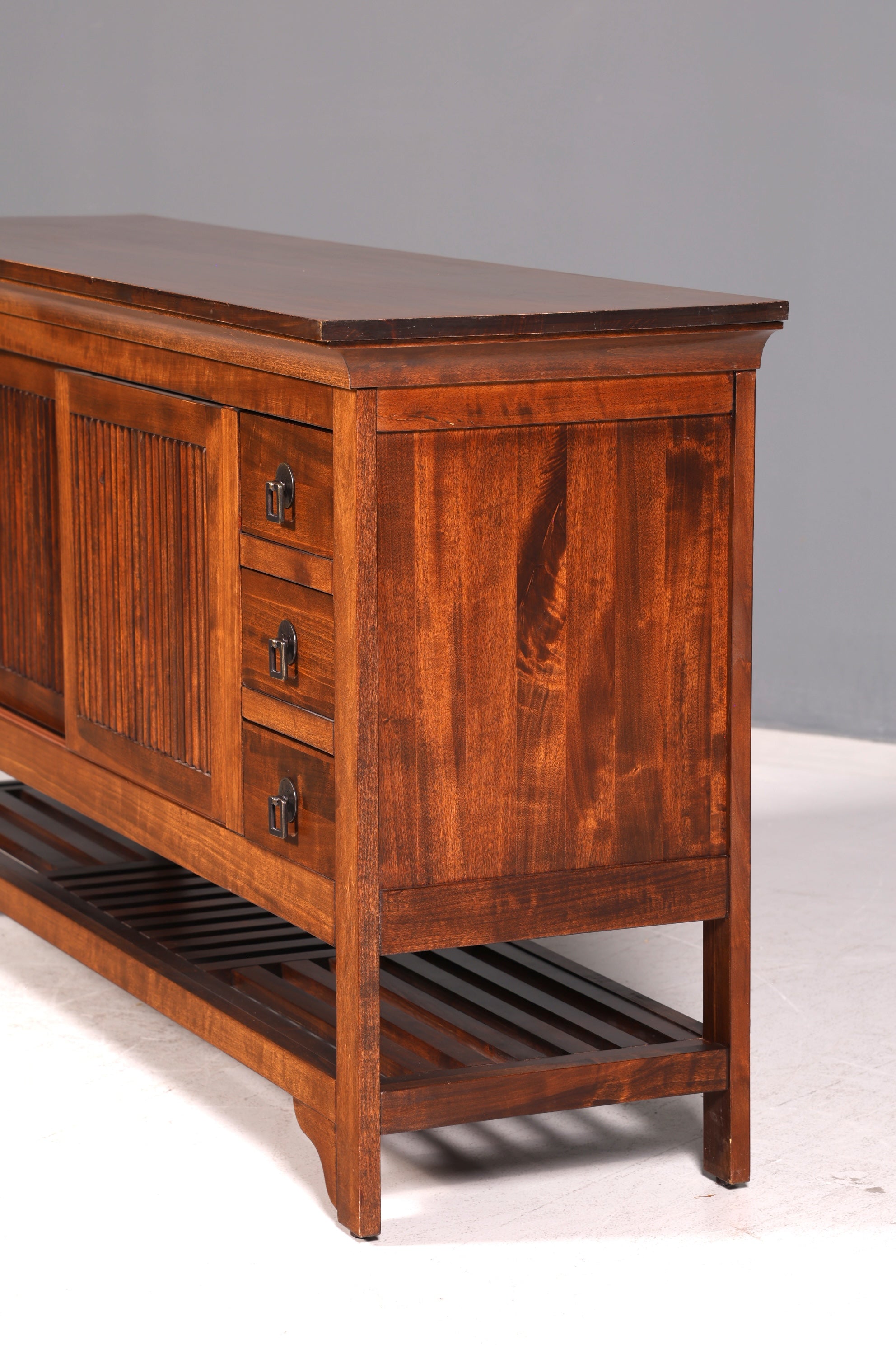 Wunderschönes Kolonial Stil Sideboard Englisch Echt Holz TV Schrank Anrichte Buffet Kommode Vintage