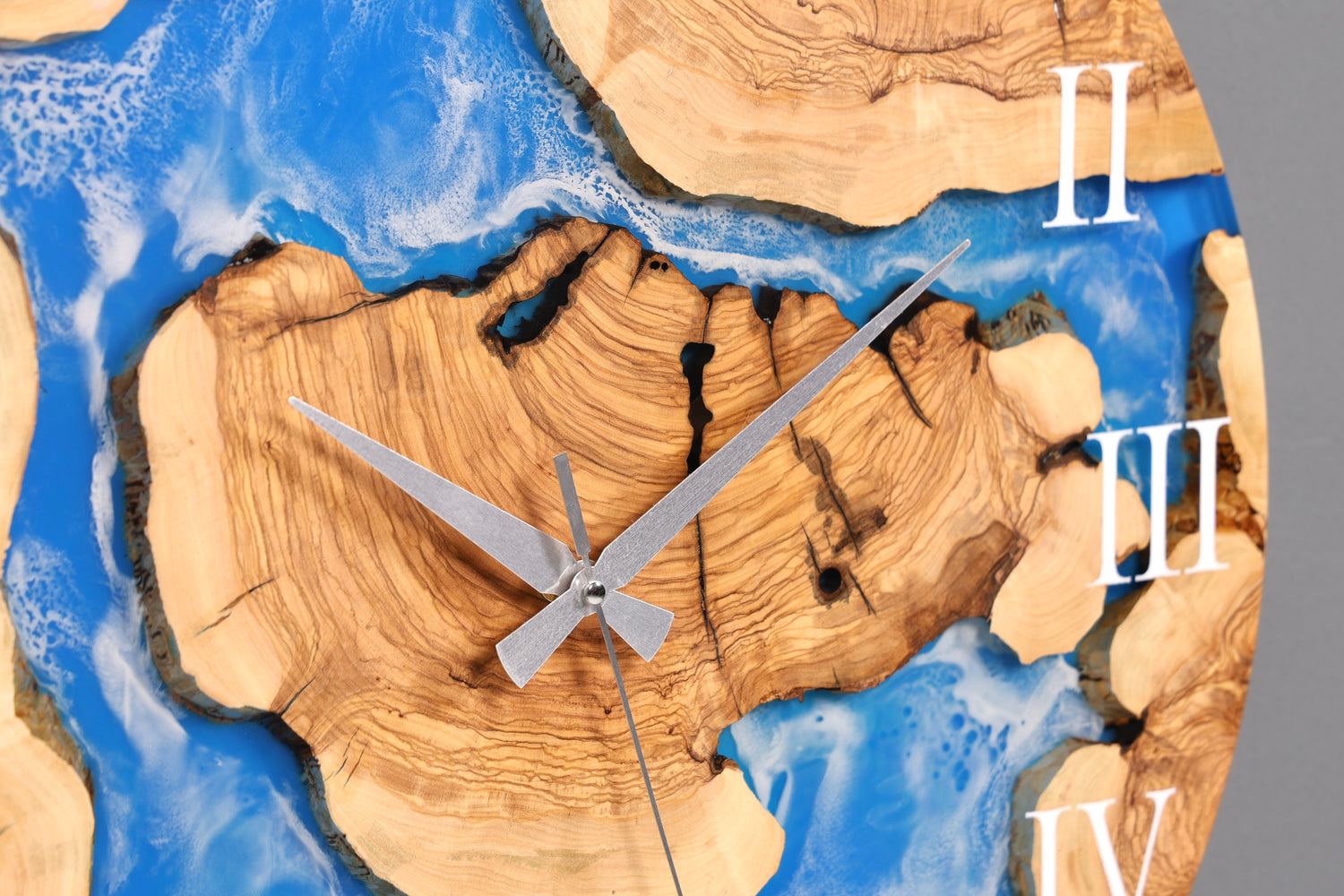 Wunderschöne Handgefertigte Epoxidharz Wanduhr Olivenbaum Blue Sea Uhr Epoxy Analog Uhr