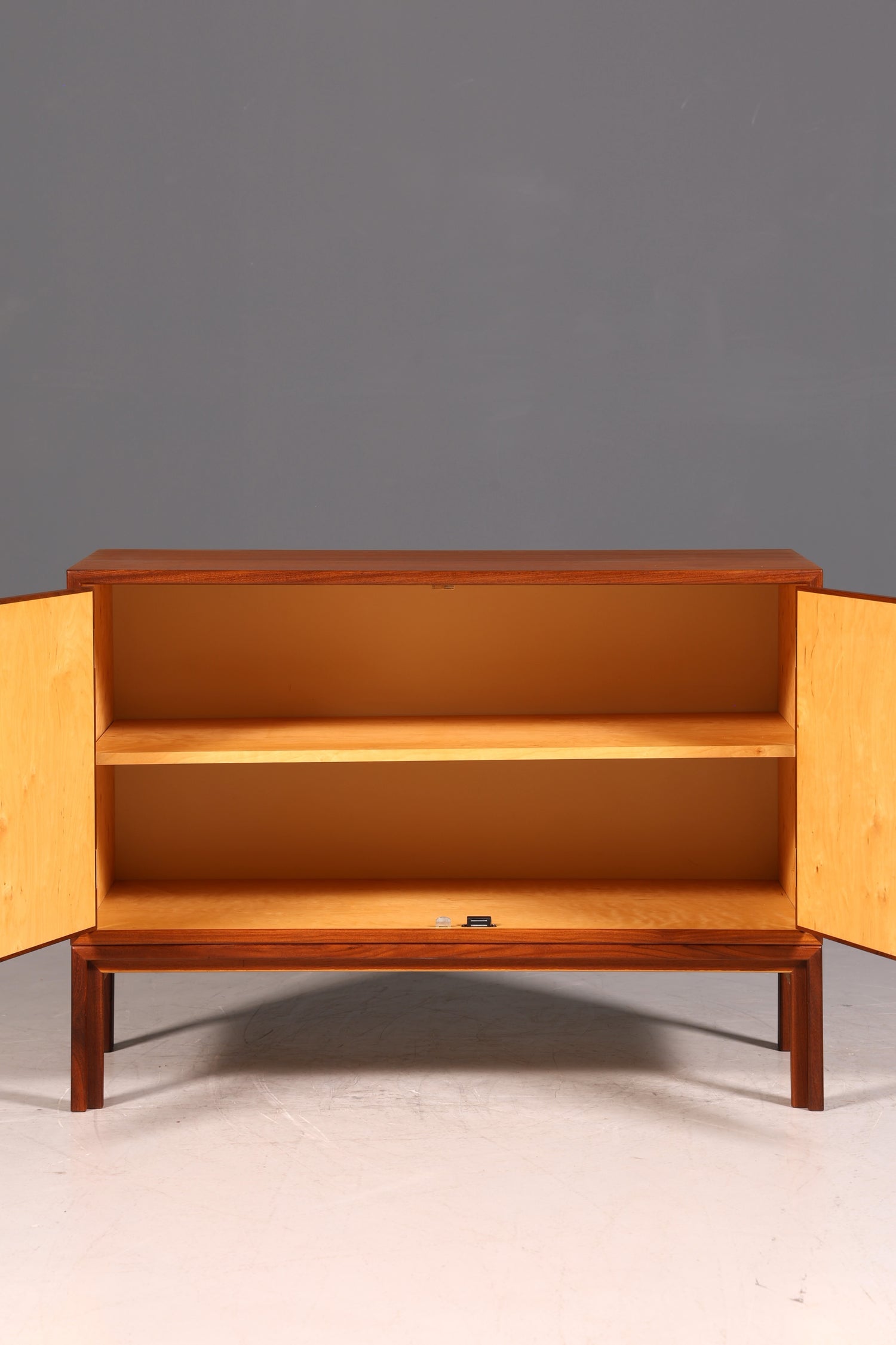 G446 Finish Wunderschöne Mid Century Kommode Vintage Schrank Retro Flur Kommode 60s Regal Sideboard (Kopie 3)