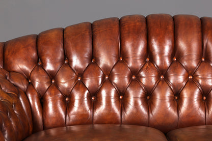 G448 Finish Wunderschönes Original Chesterfield 2er Sofa Englisch Oxblood Leder 2- Sitzer Couch (Kopie)