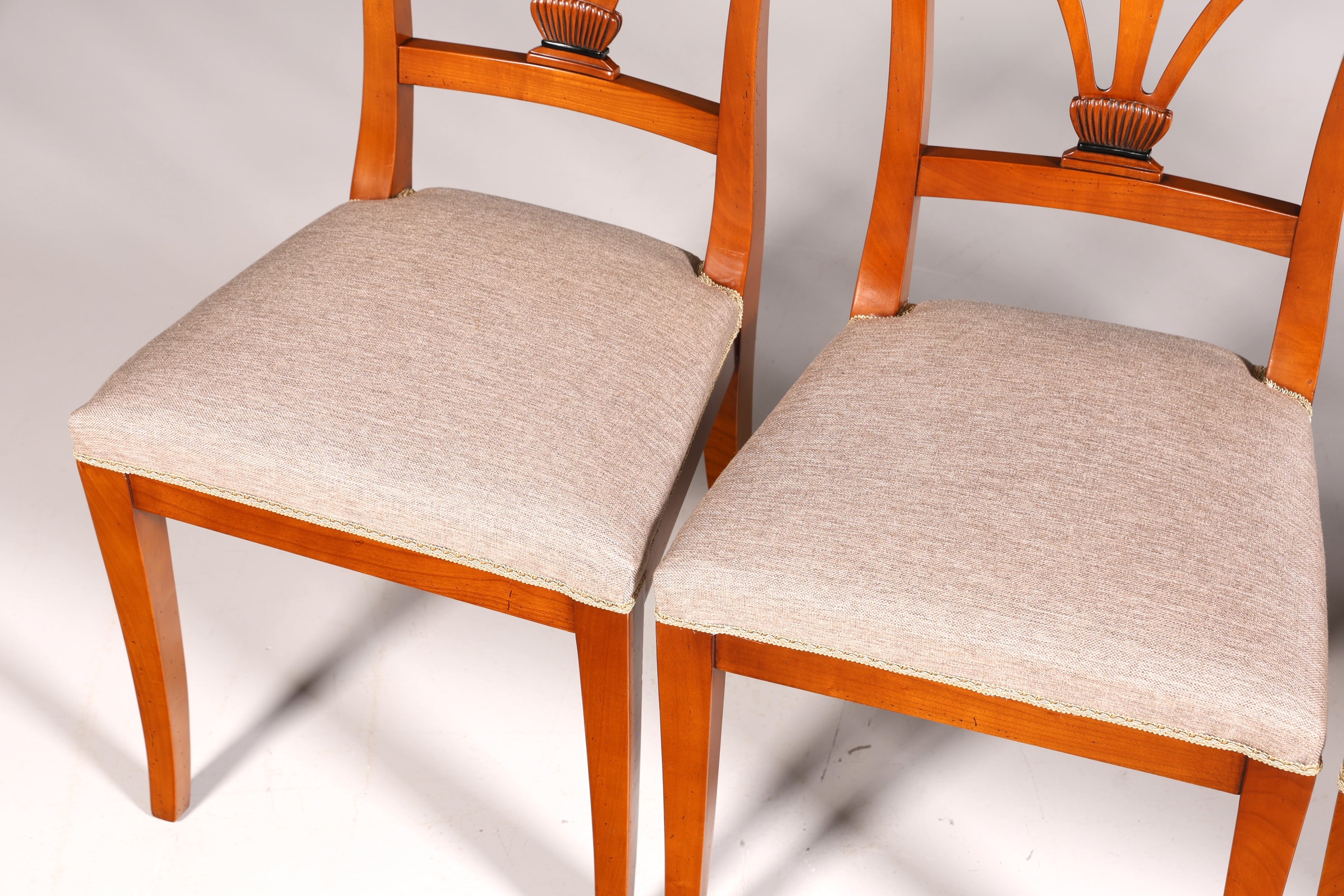 4x Edle Englische Stühle Englisch Dining Chairs Antik 60er Jahre Eibe Küchenstühle Stuhlset