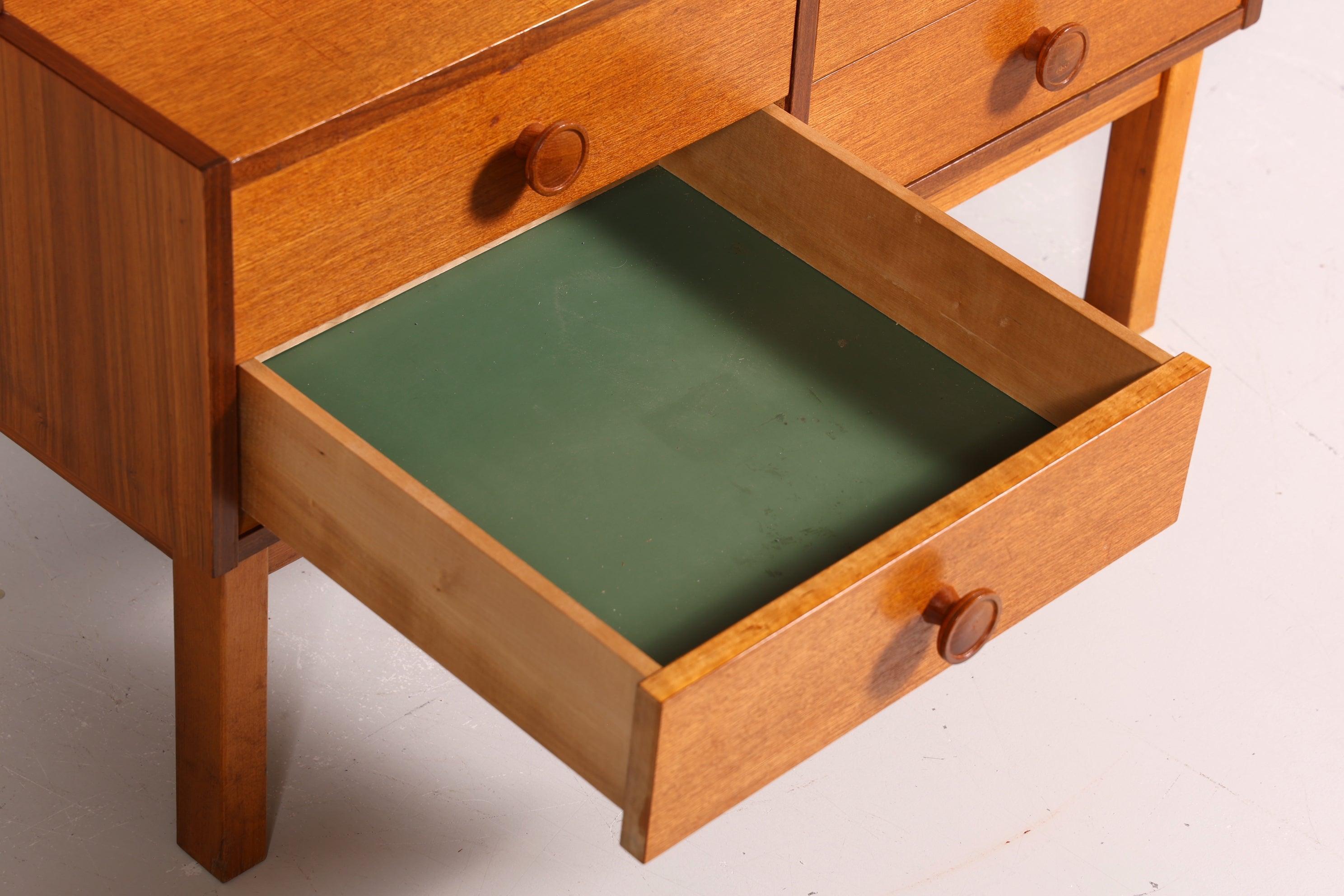 Wunderschönes Mid Century Regal Danish Design Schrank Retro Bücherregal Kommode
