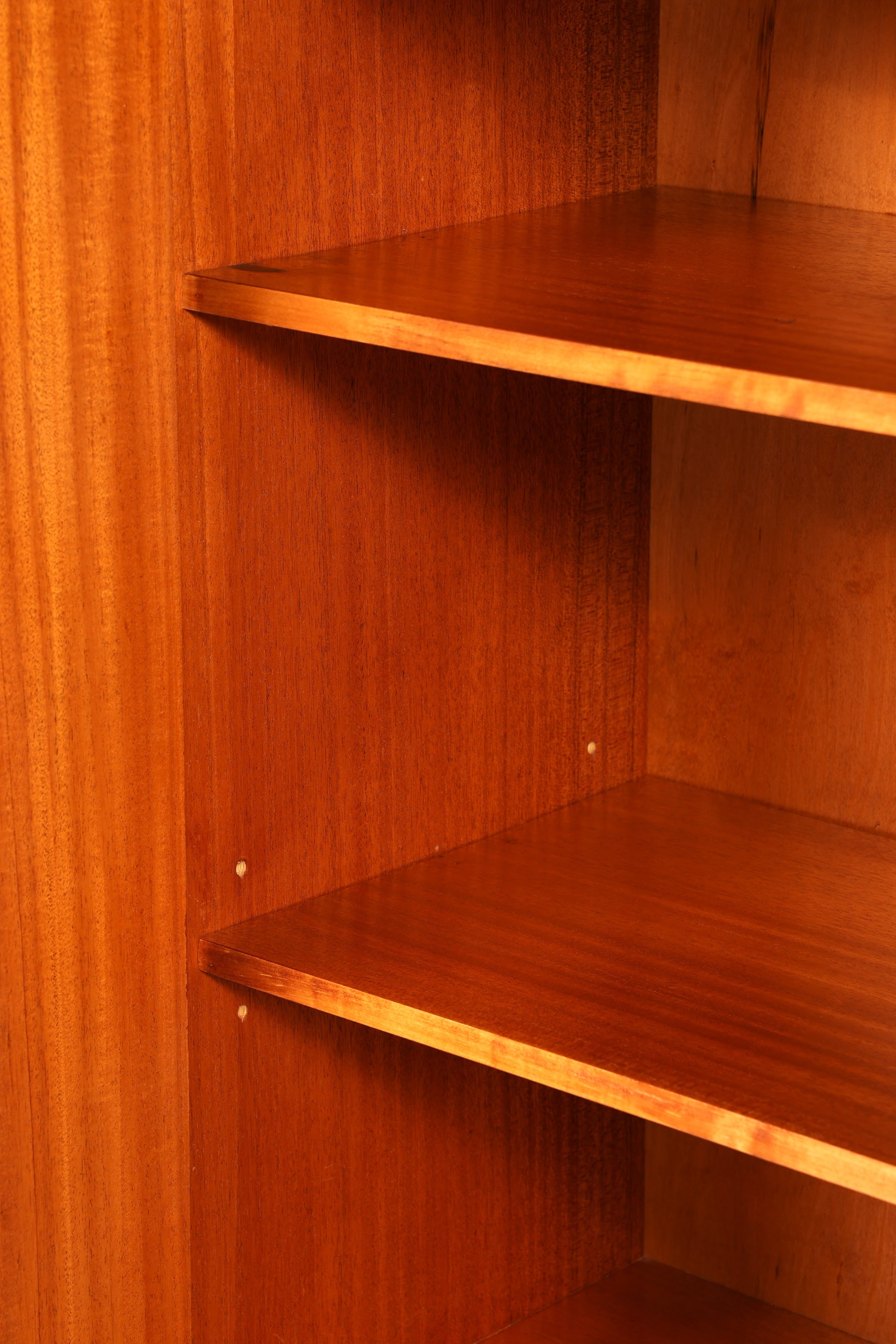 Traumhafter geschwungener Schrank Antik Sideboard Highboard um 1950 Aktenschrank Barock Stil