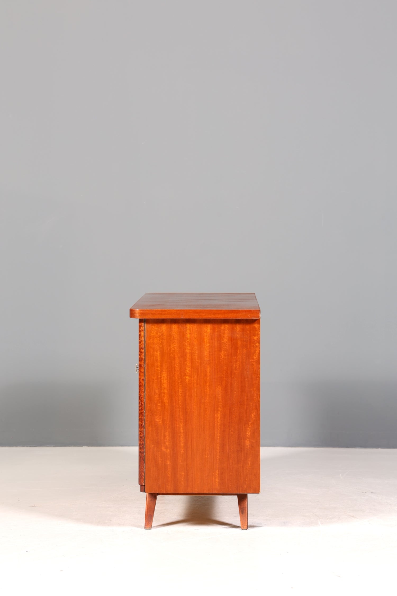 Wunderschöner Mid Century Schrank Vintage TV Schrank Retro Kommode 60s Sideboard