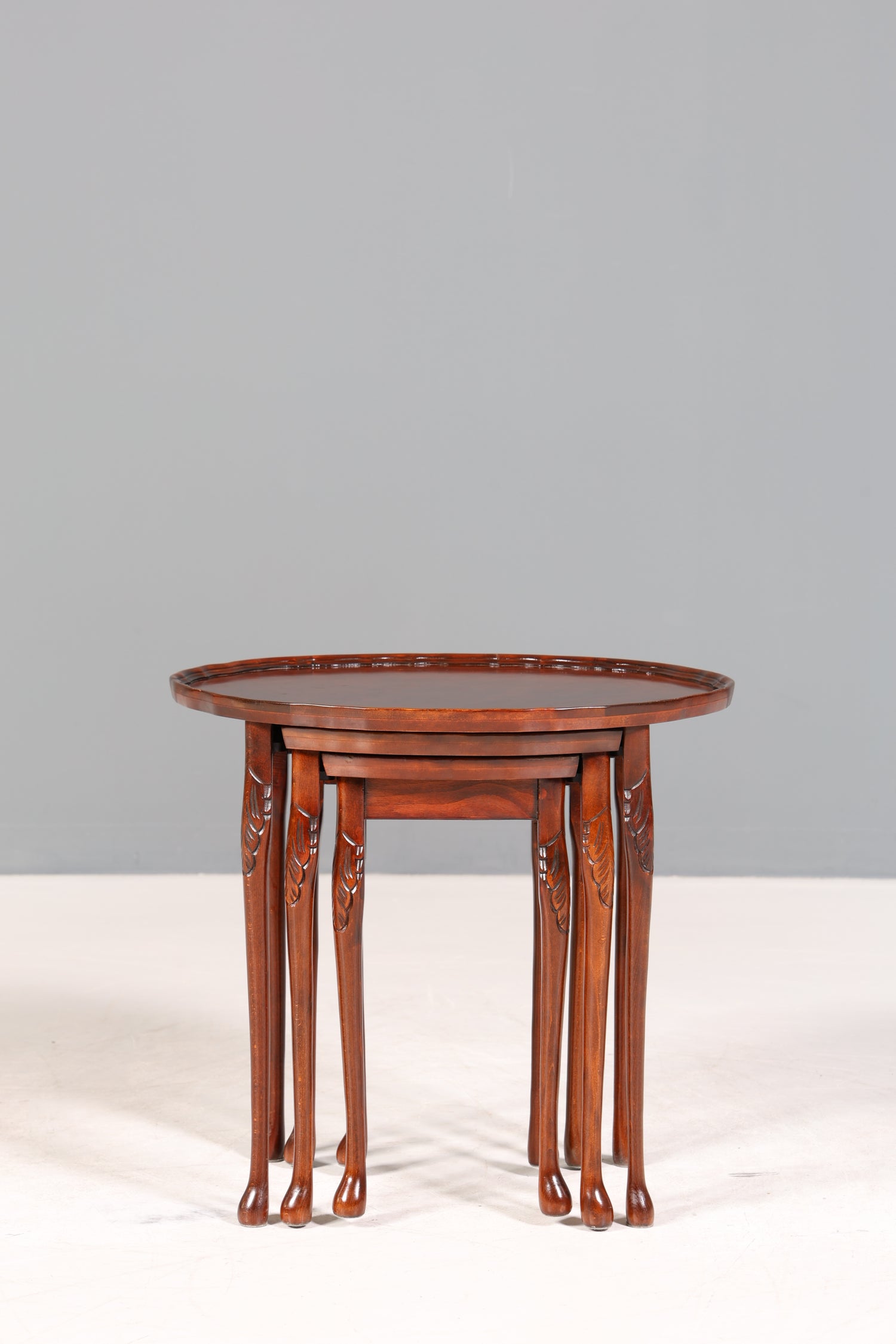 Filigranes Englisches Tisch Set Couchtisch Englisch Antik Stil 3er Satz Ablagetisch Holz Beistelltisch