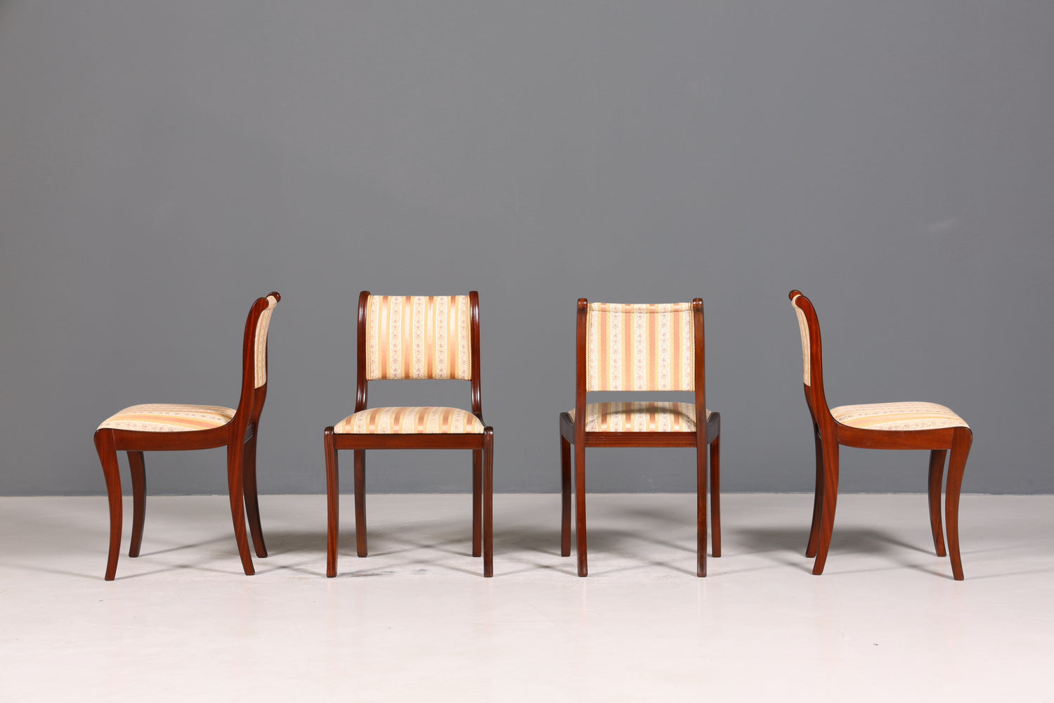 4x Stilvolle Englische Stühle Englisch Dining Chairs Antik 60er Jahre Küchenstühle Stuhlset