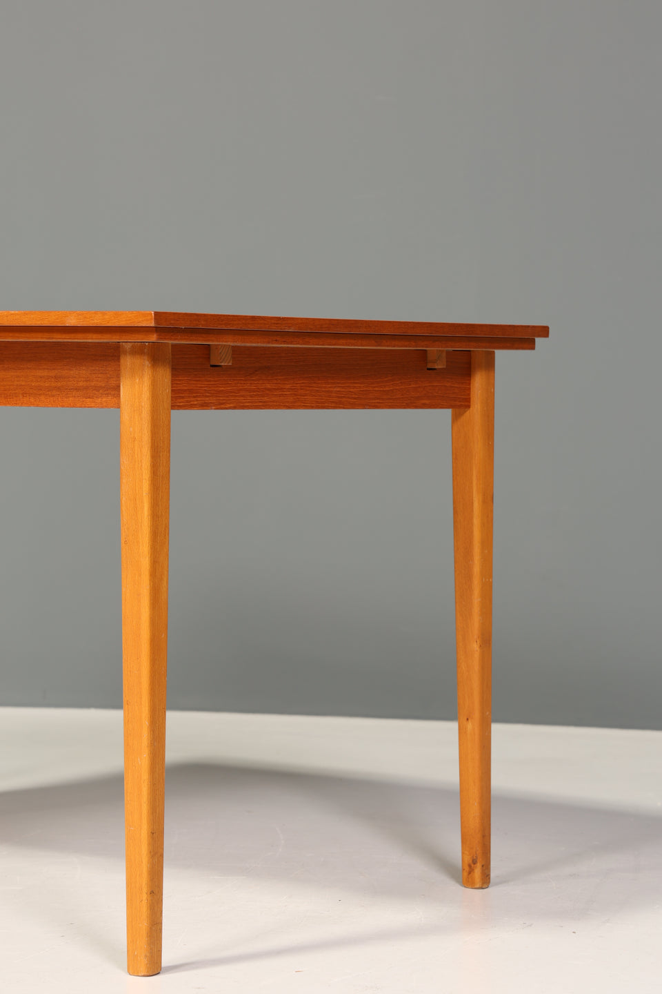Wunderschöner Mid Century Esstisch Teak Holz Danish Design Tisch ausziehbarer Küchentisch 60er Jahre Tisch