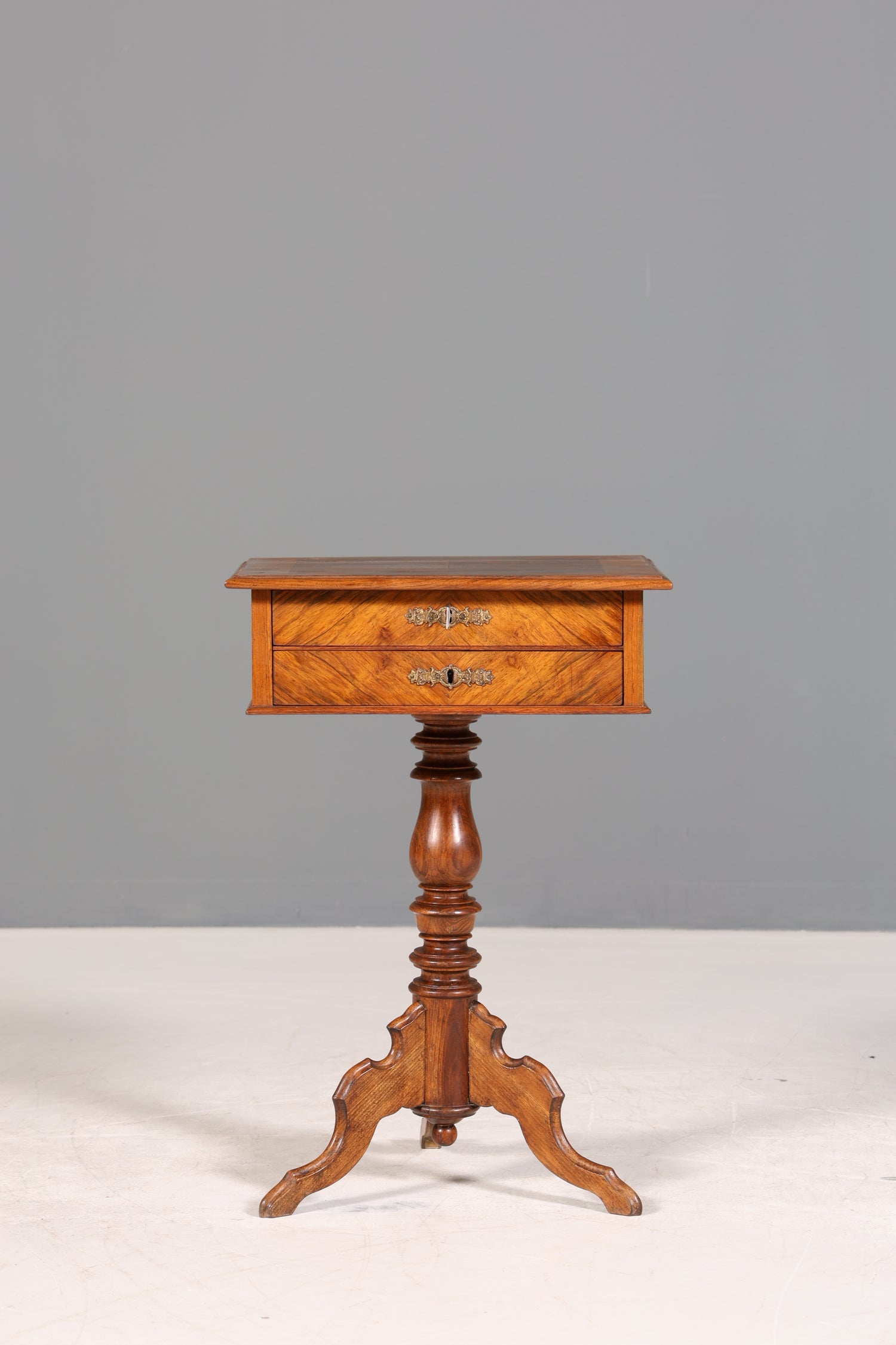 Traumhafter Gründerzeit Beistelltisch Louis Philippe Nähtisch Antik Ablagetisch um 1880