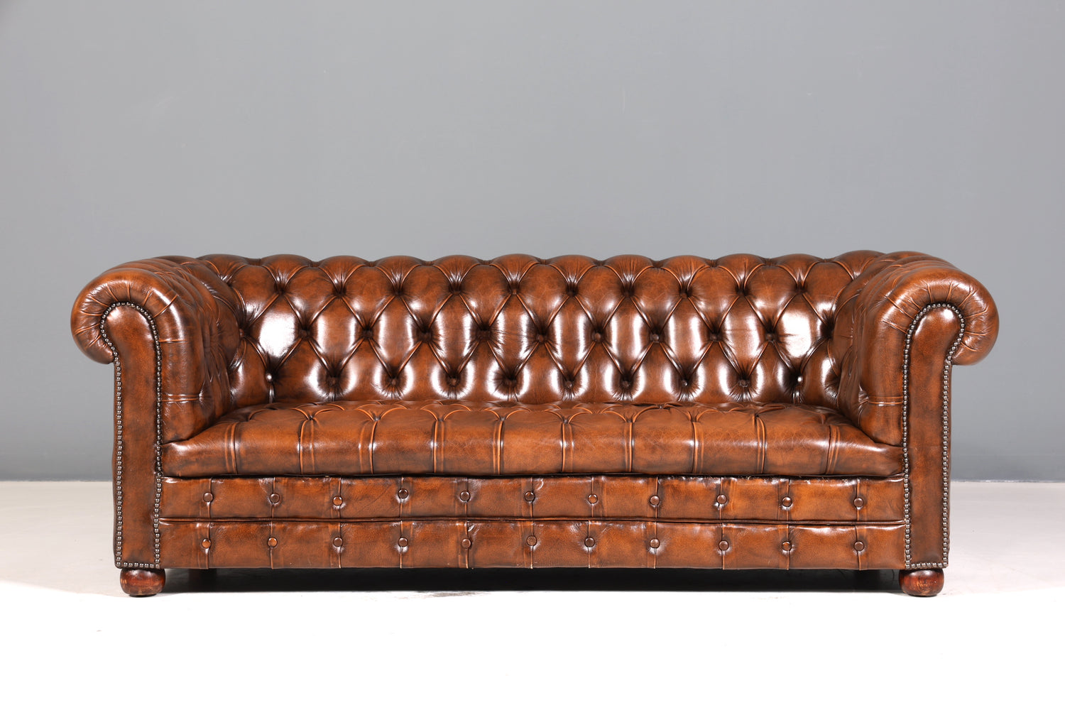 Wunderschönes Original Chesterfield Sofa 3- Sitzer echt Leder Couch Englisch