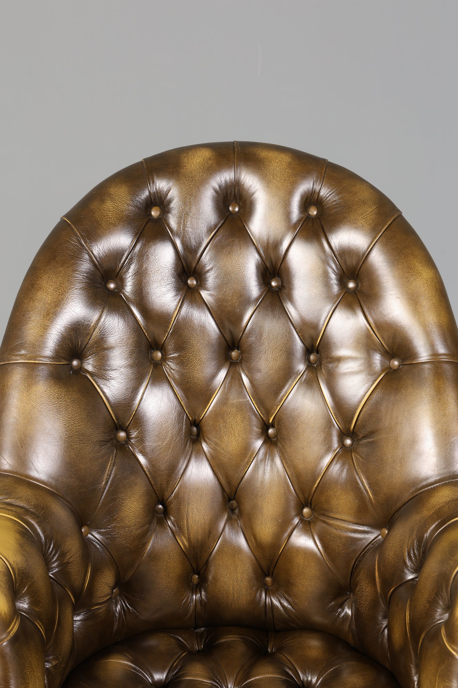 Wunderschöner Original Chesterfield Bürosessel &quot;Wade&quot; echt Leder Sessel Bürostuhl Captain Chair Sessel Office Chair 1 von 2