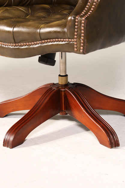 Wunderschöner Original Chesterfield Bürosessel &quot;Wade&quot; echt Leder Sessel Bürostuhl Captain Chair Sessel Office Chair 1 von 2