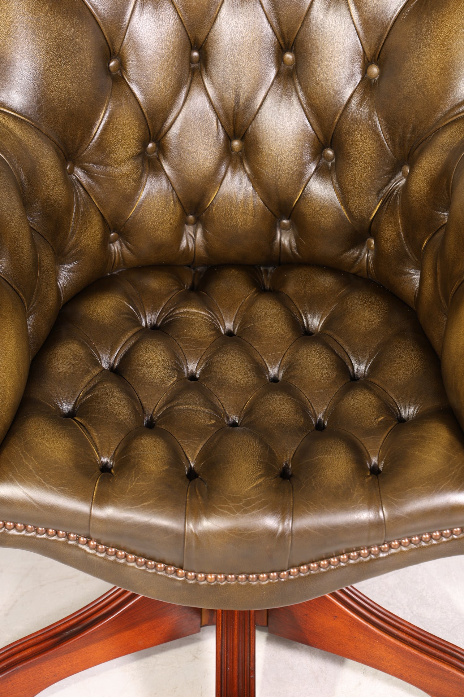 Wunderschöner Original Chesterfield Bürosessel &quot;Wade&quot; echt Leder Sessel Bürostuhl Captain Chair Sessel Office Chair 2 von 2