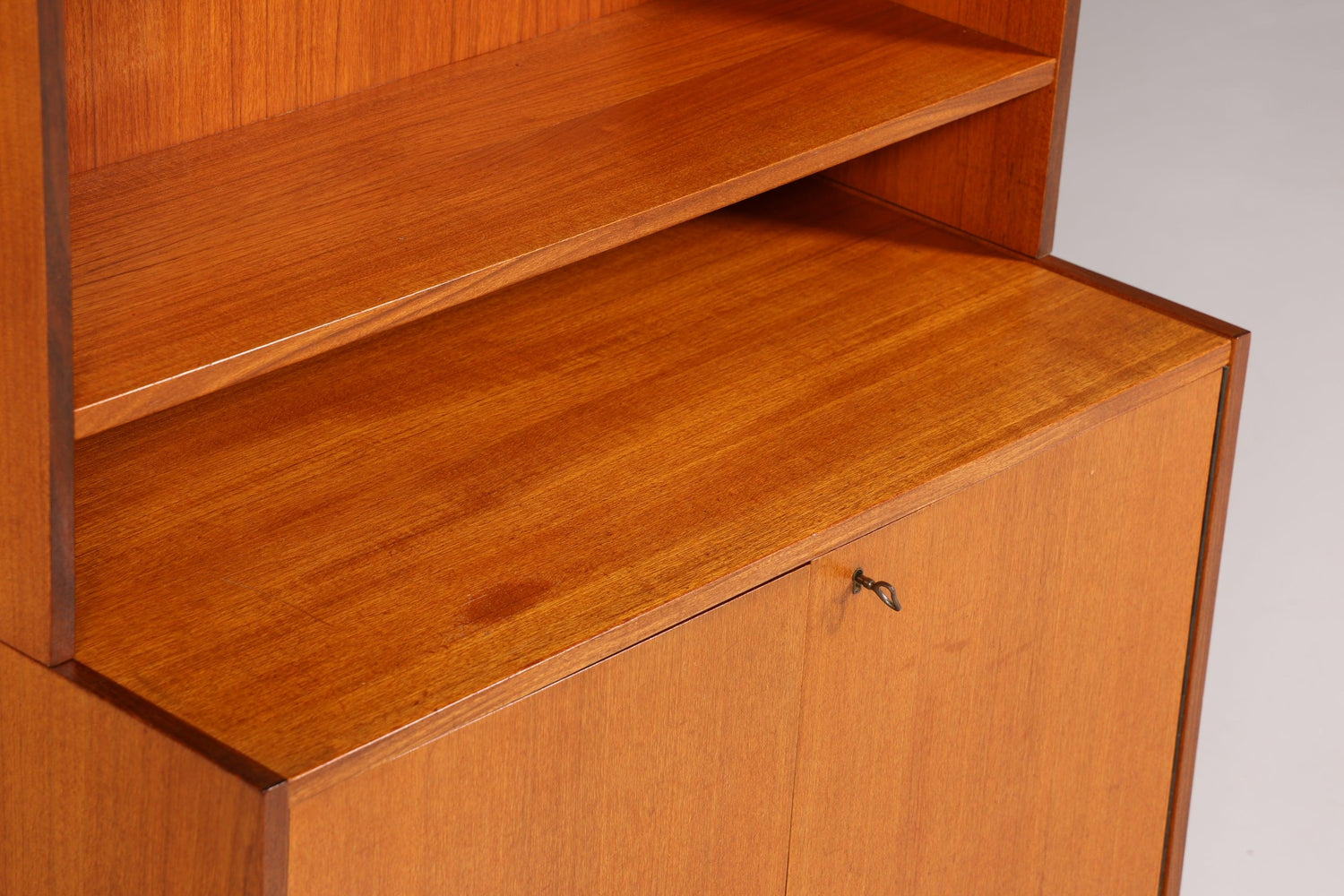 Wunderschönes Mid Century Regal Vintage Schrank Retro Bücherregal Bücherschrank 60s