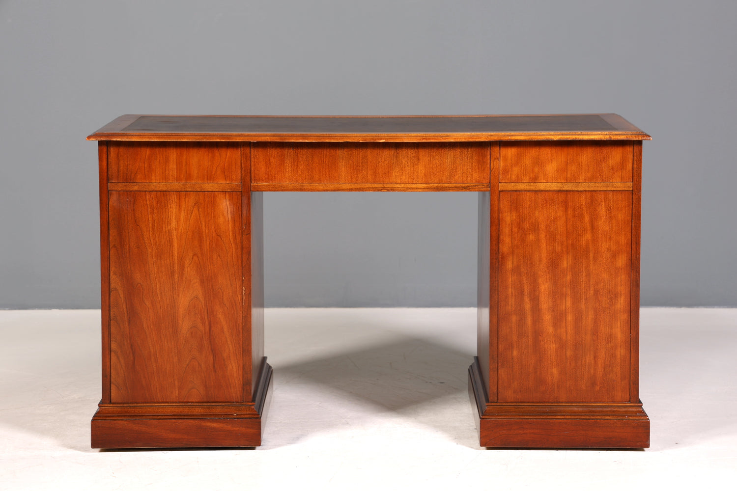 Wunderschöner Englischer Schreibtisch echt Lederauflage Bürotisch Antik Stil Office Desk