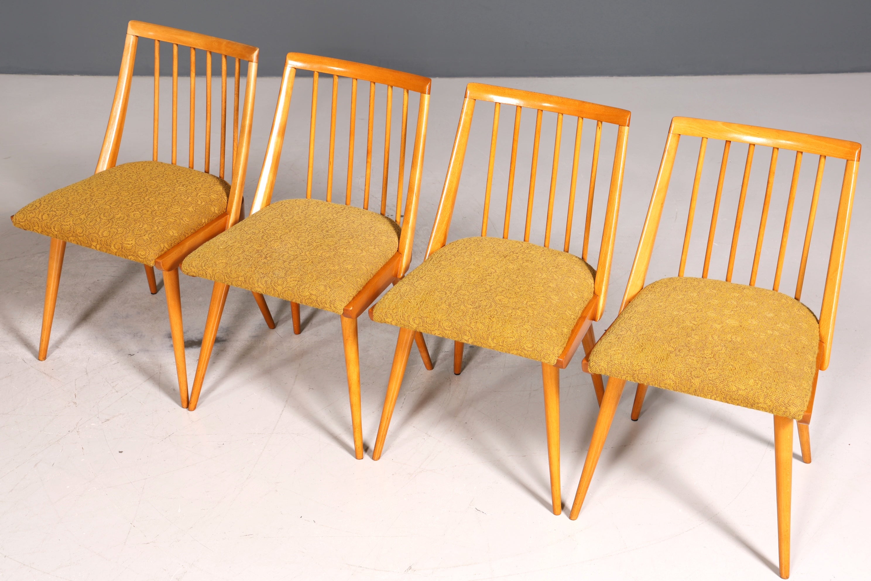 4x Schlichte Mid Century Stühle Retro Stuhlset Danish Design Küchenstühle Esszimmer Stühle