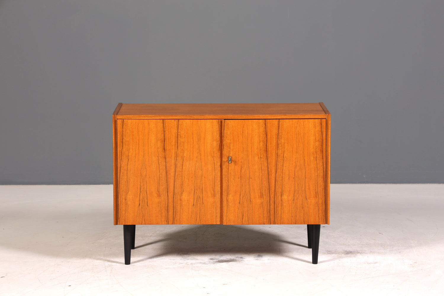 E860 Finish Wunderschöne Mid Century Kommode Vintage Schrank Retro Flur Kommode 60s Regal Sideboard