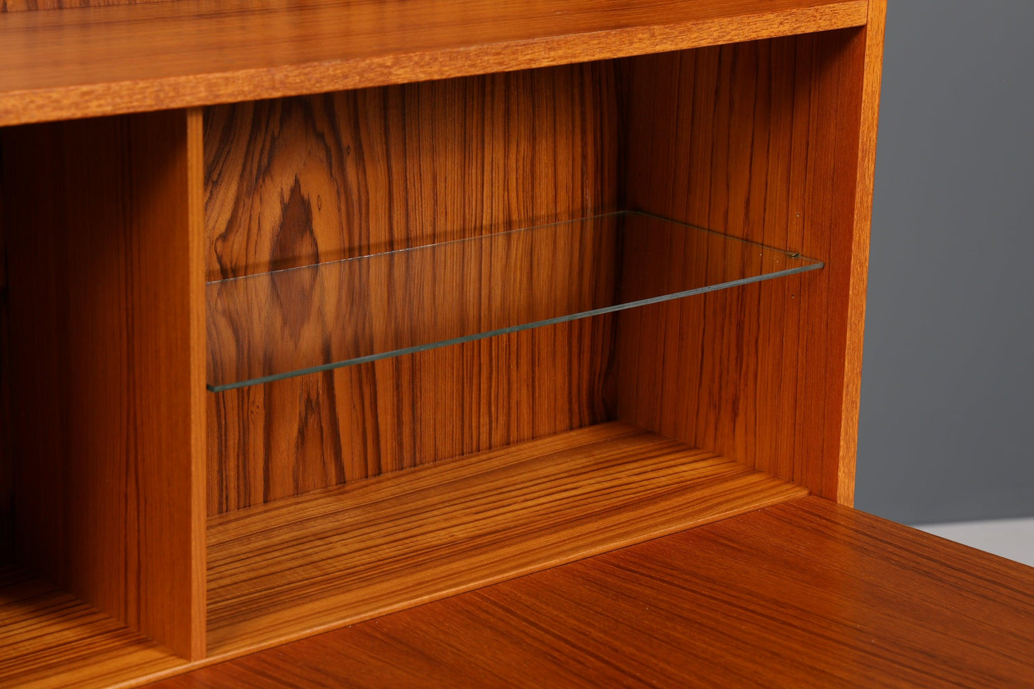 Schlichter Mid Century Schrank Vintage Highboard Sekretär Holz Regal 60er Jahre
