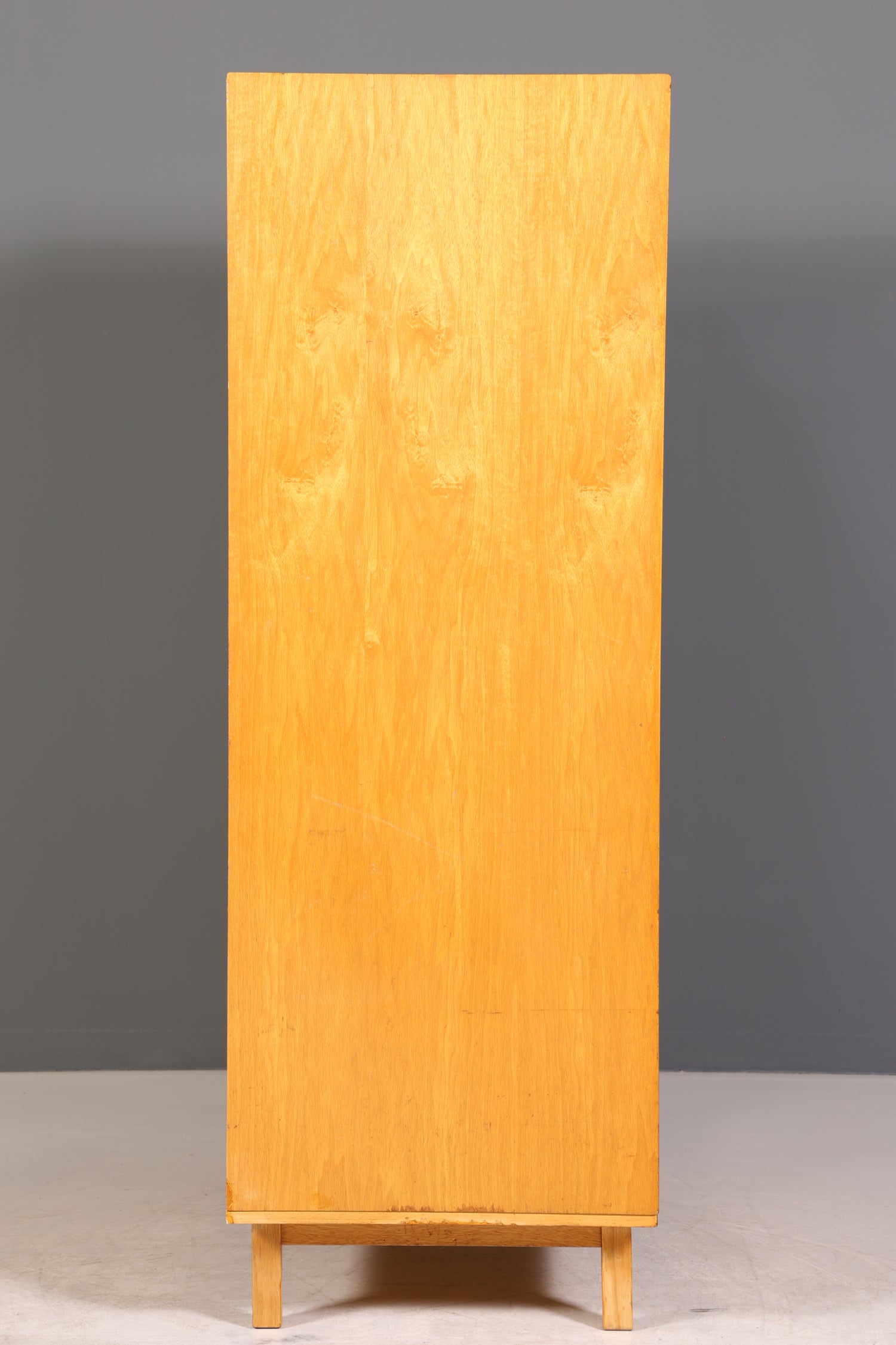 Traumhafter Mid Century Kleiderschrank Vintage Schiebetür Schrank Retro Wäscheschrank