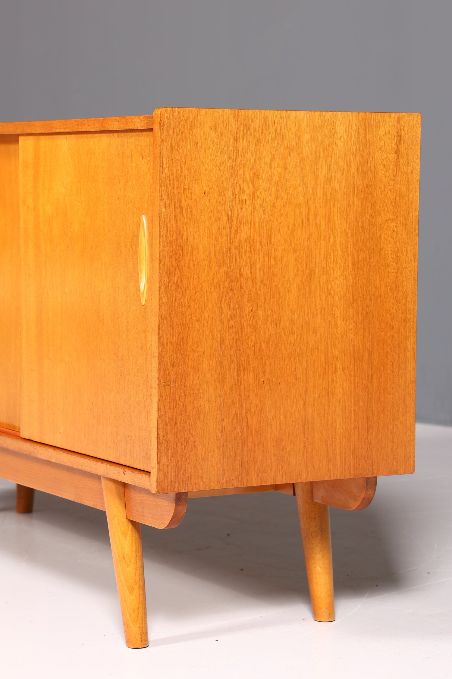 Traumhaftes Mid Century Sideboard Vintage Schrank Schiebetür Kommode TV Schrank 60s