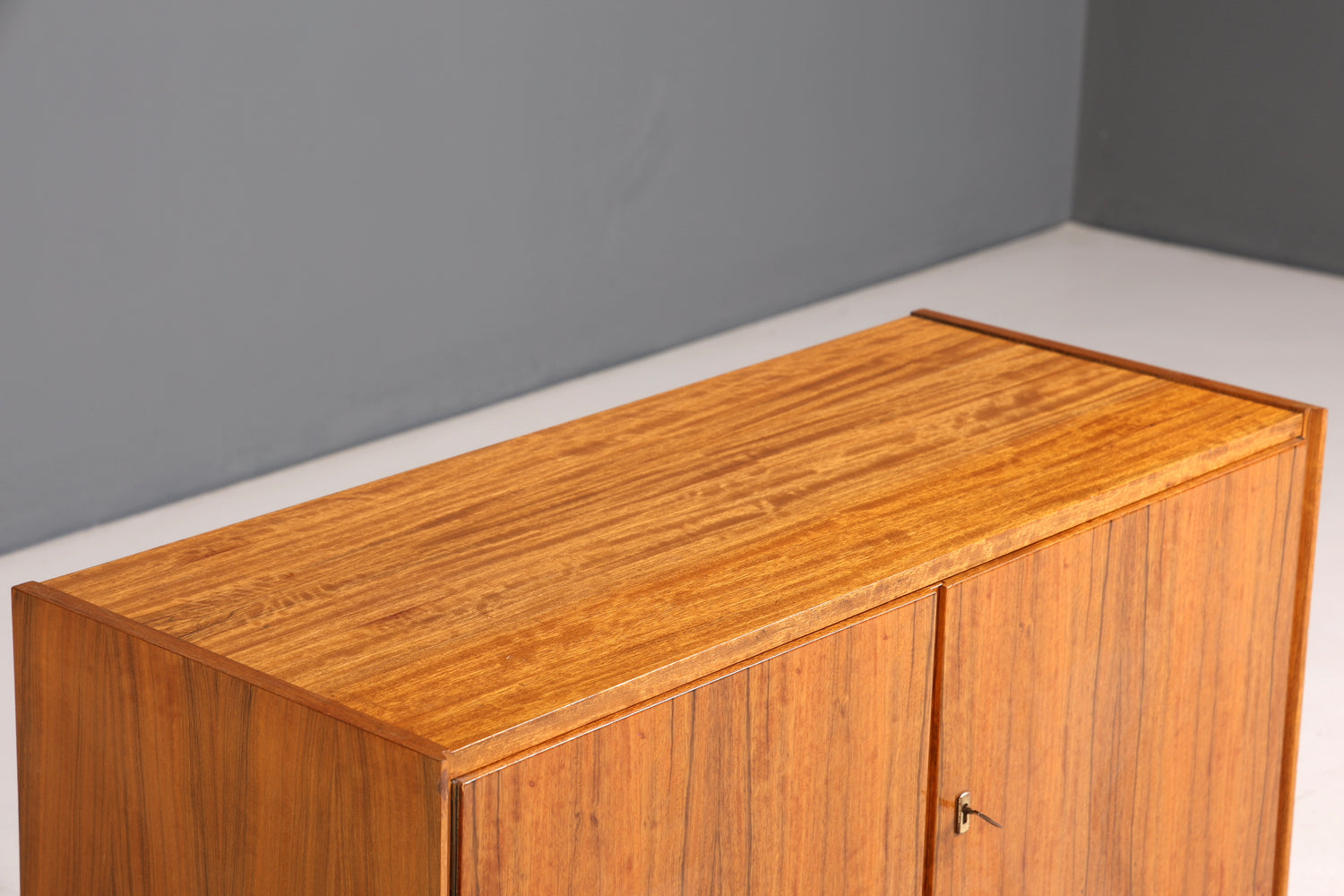 E863 Finish Wunderschöne Mid Century Kommode Vintage Schrank Retro Flur Kommode 60s Regal Sideboard