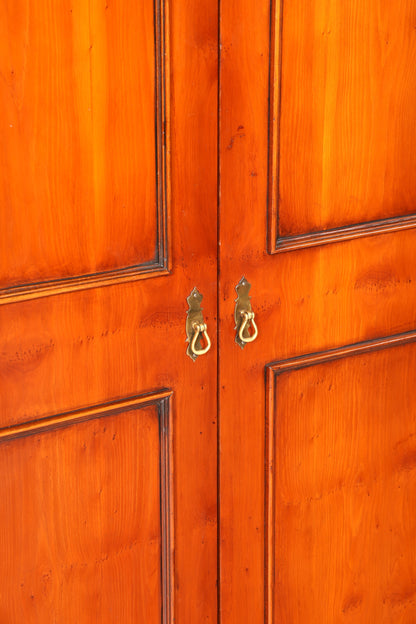 Wunderschöner Englischer Schrank Rosjohn Reproductions Kleiderschrank Englisch Antik Wäscheschrank 60s Dielenschrank