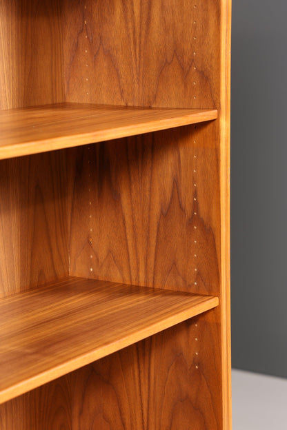 Schlichtes Mid Century Bücherregal Danish Design Schrank Retro Kommode &quot;Made in Denmark&quot; Regal 60er Jahre
