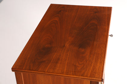 Wunderschöne Englische Kommode echt Holz Vertiko Schubladenkommode Antik Stil Wäschekommode