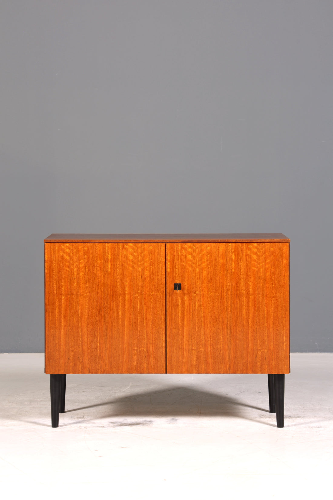 Wunderschöne Mid Century Kommode Vintage Schrank Retro Flur Kommode 60s Regal Sideboard