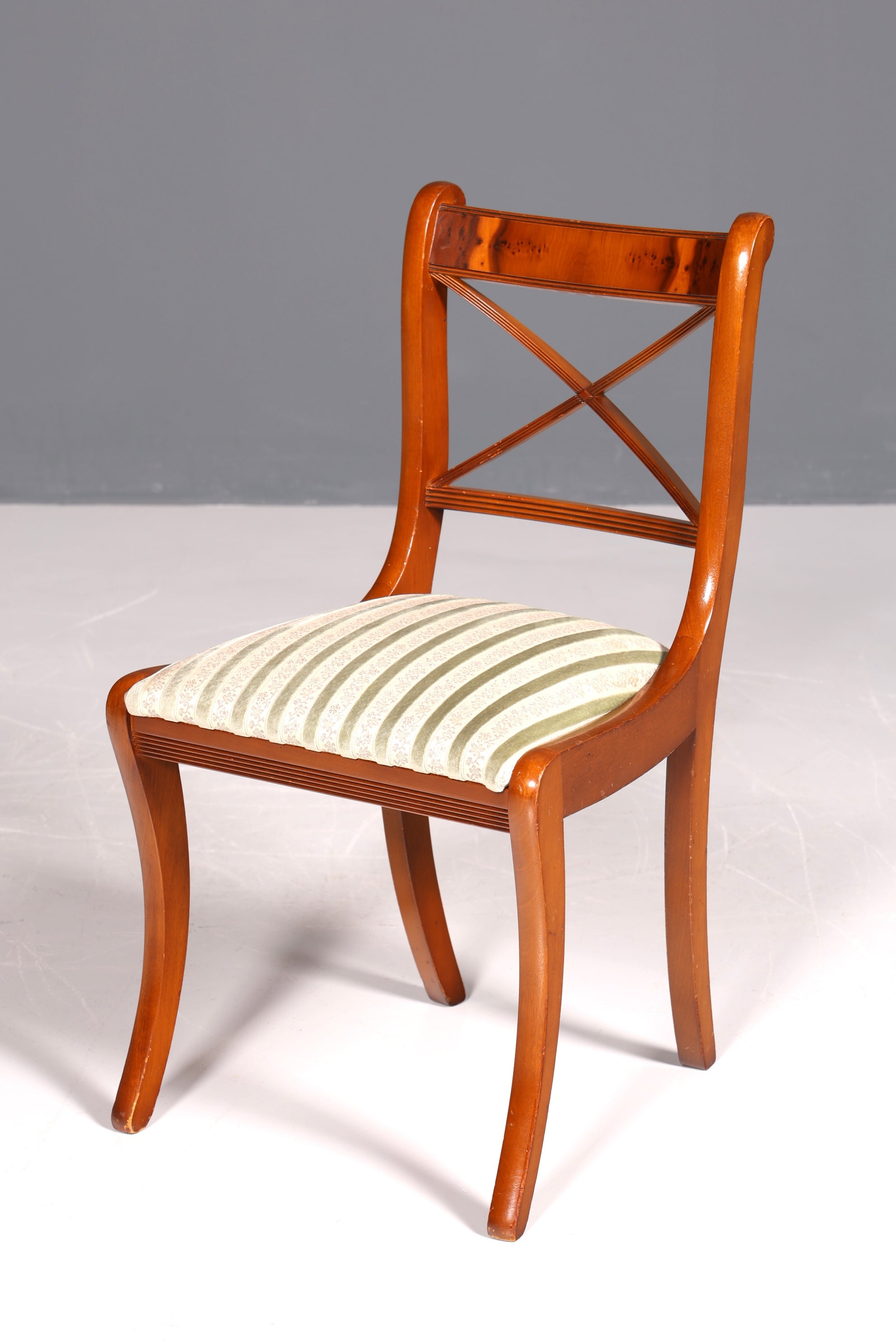 4x Edle Englische Stühle Englisch Dining Chairs Antik 60er Jahre Regency Küchenstühle Stuhlset