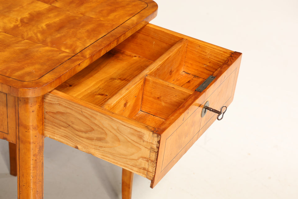 Traumhafter Original Biedermeier Beistelltisch um 1830 Antik Tisch echt Holz Ablagetisch