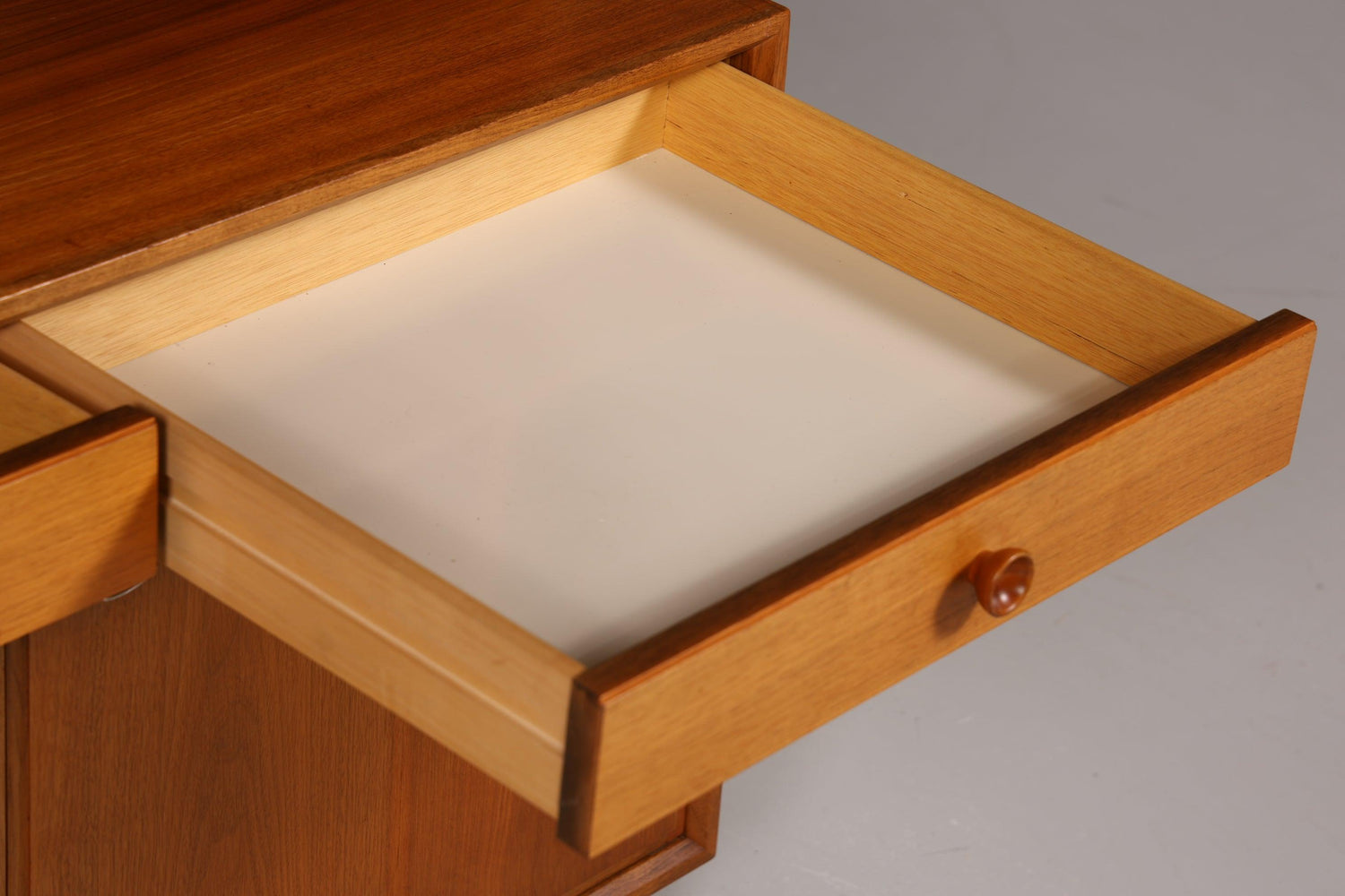 Stilvolles Mid Century Regal &quot;Made in Denmark&quot; echt Holz Schrank Danish Design Retro Kommode Vintage Bücherregal 60er Jahre