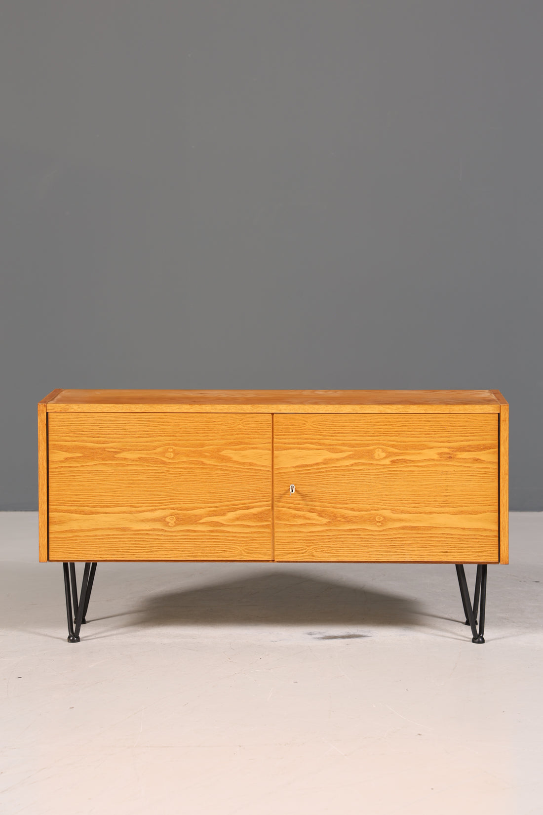 Stilvoller Original Hellerau Schrank Joachim Nebelung 430 Bauhaus Sideboard Retro Kommode 2 von 4