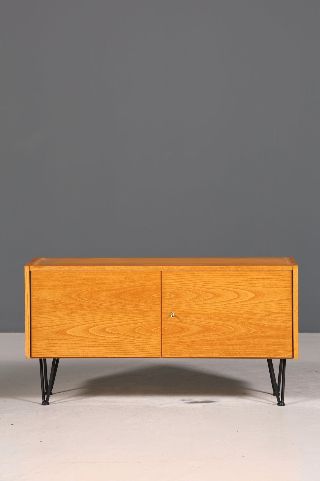 Stilvoller Original Hellerau Schrank Joachim Nebelung 430 Bauhaus Sideboard Retro Kommode 4 von 4