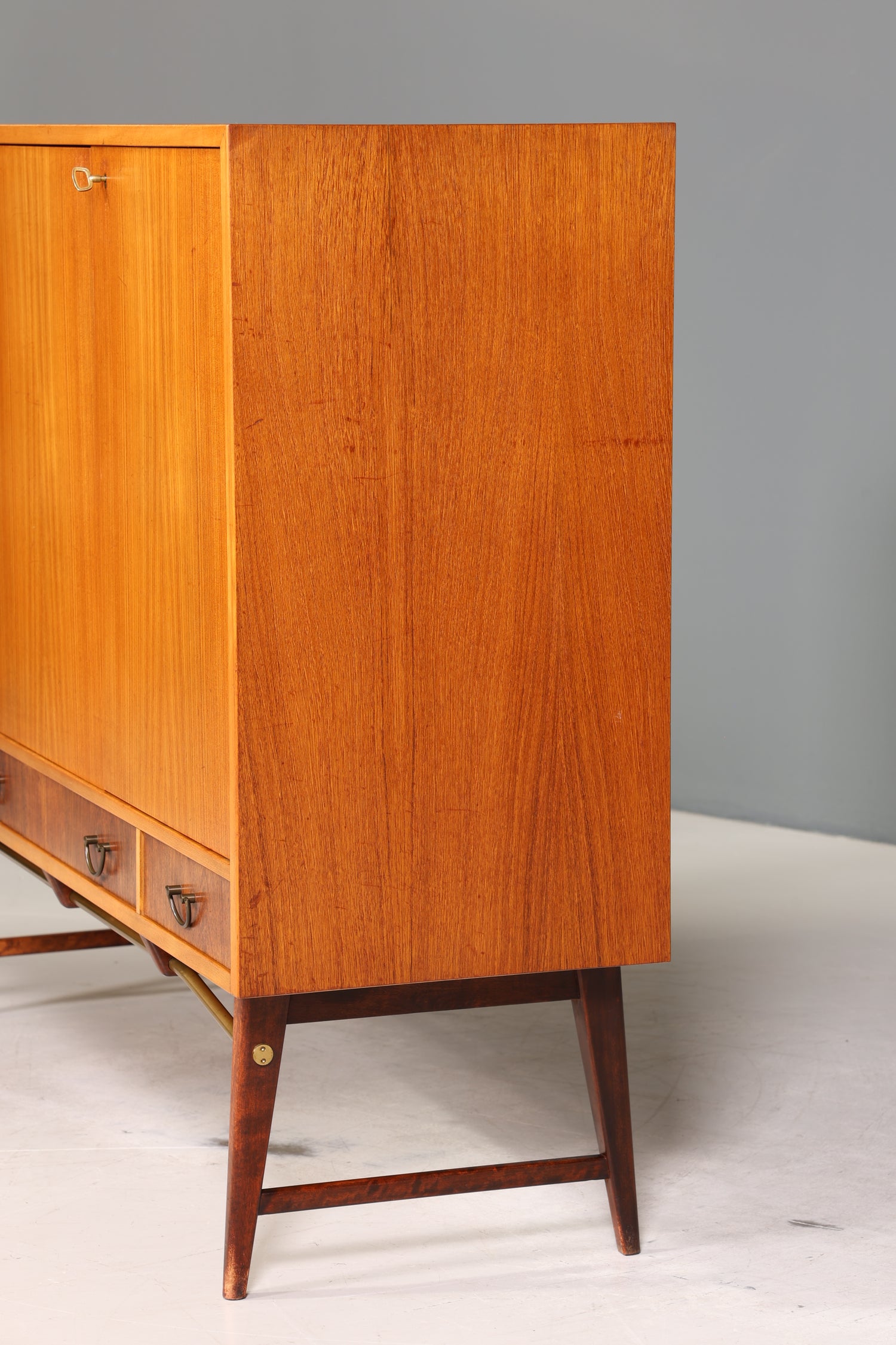 Stilvolles Mid Century Highboard echt Holz Schrank Retro Sideboard Regal Kommode