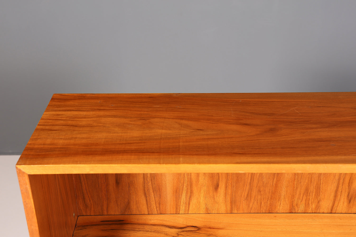 Wunderschönes Original Musterring Regal Mid Century Bücherregal Retro echt Holz Buchablage