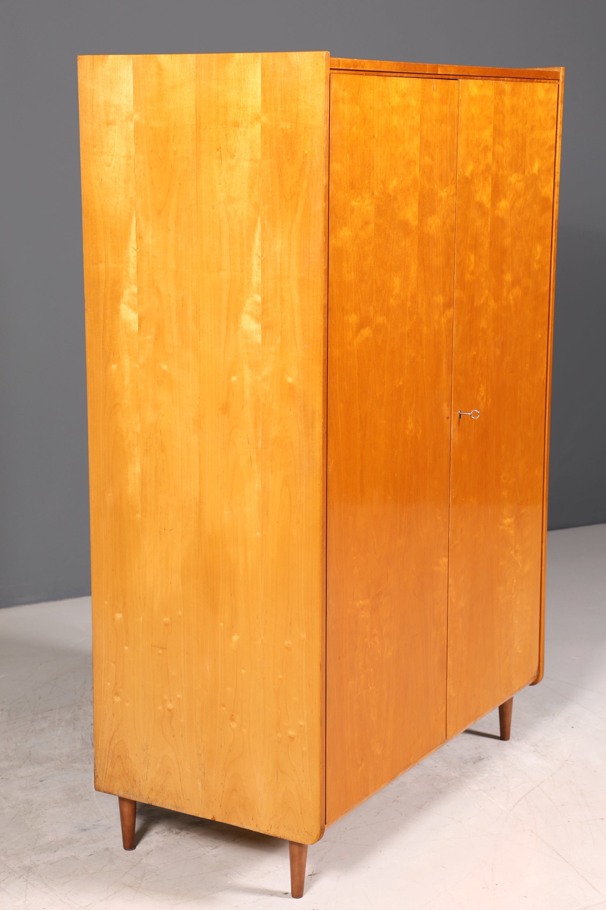 Traumhafter Mid Century Kleiderschrank Vintage Schrank Retro Wäscheschrank