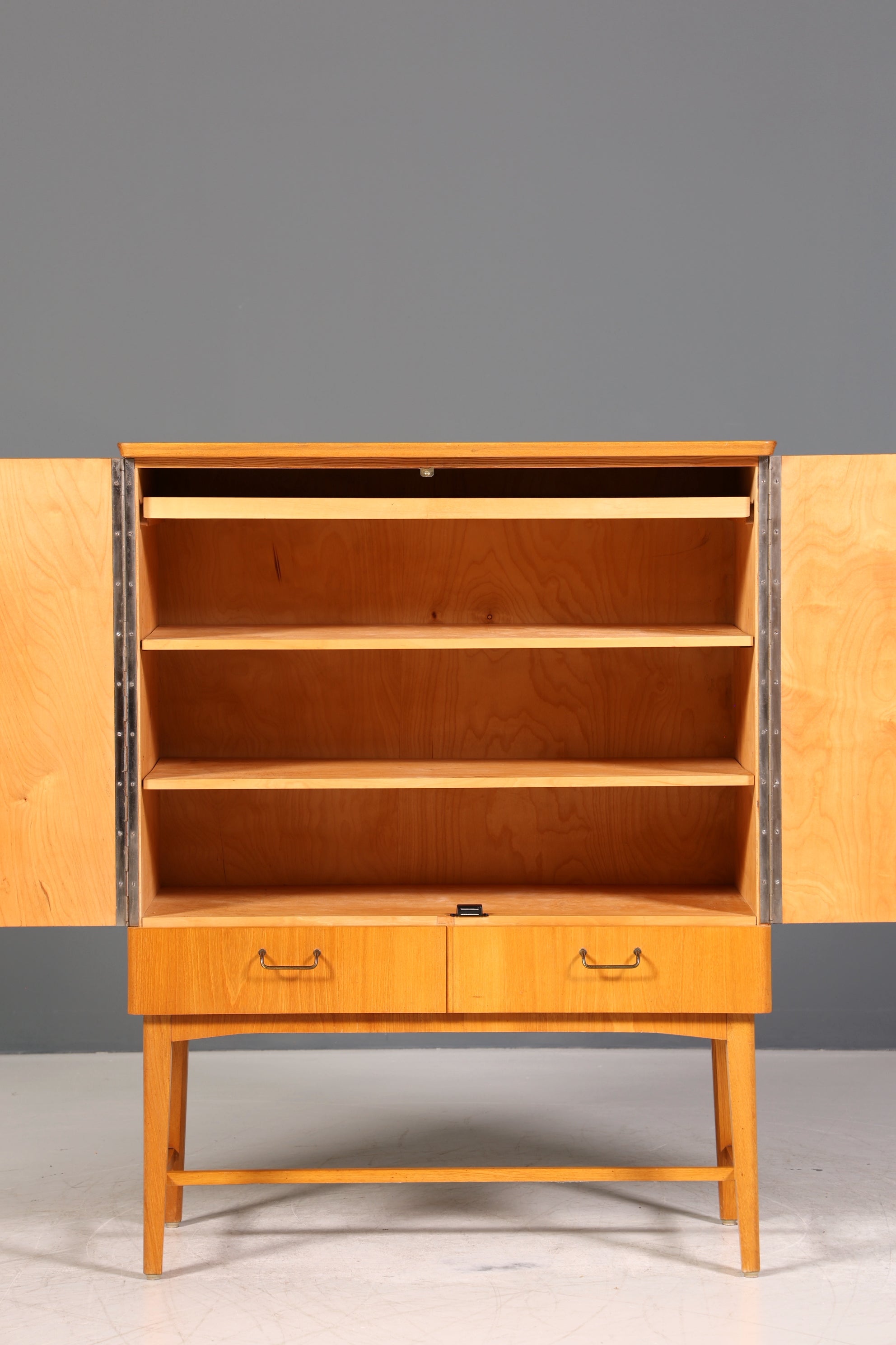 Wunderschöner Mid Century Schrank 60er Jahre Wäscheschrank Aktenschrank Kommode